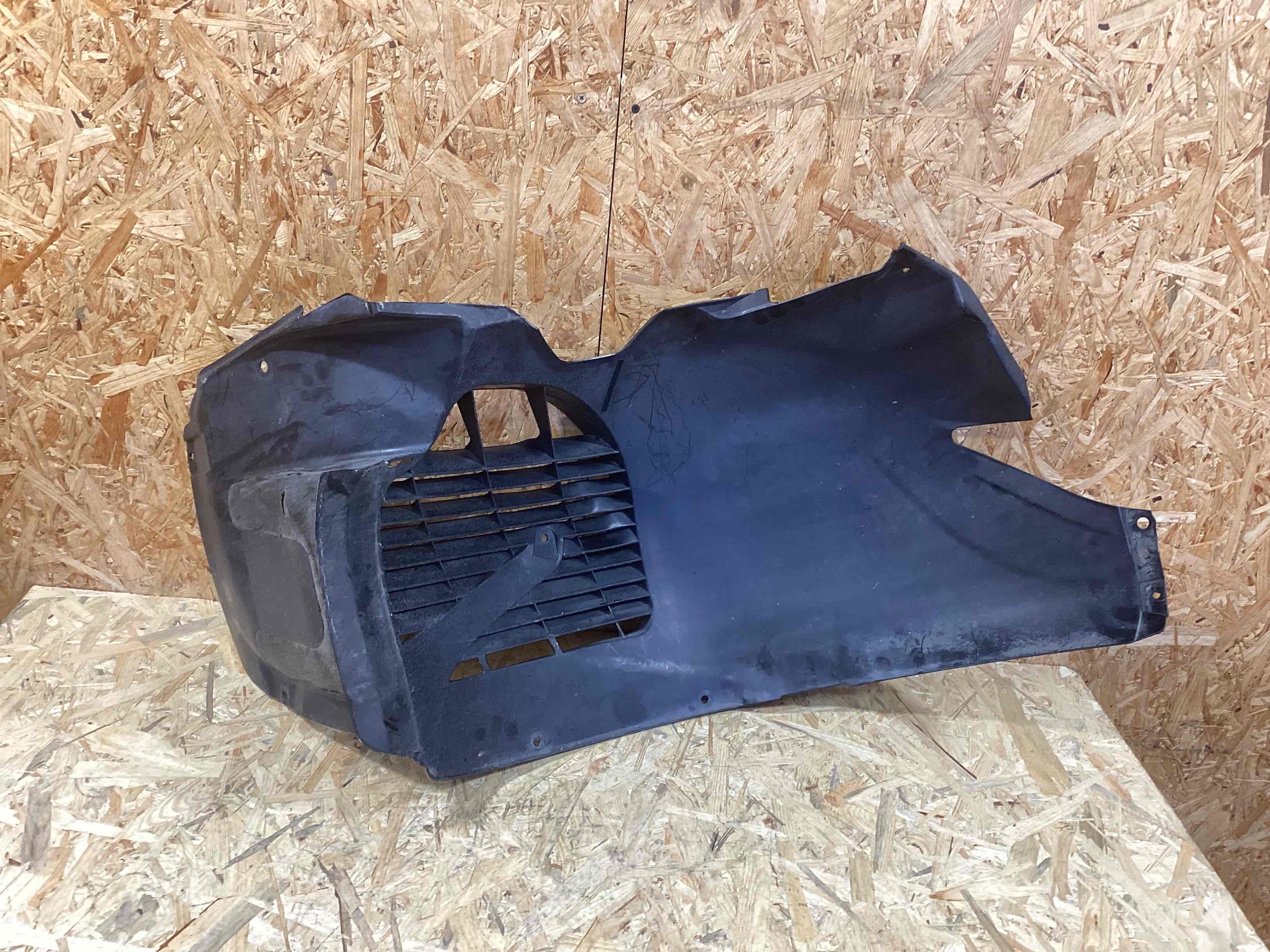 Защита арок передняя правая (подкрылок) Porsche Boxster 718 200526-102