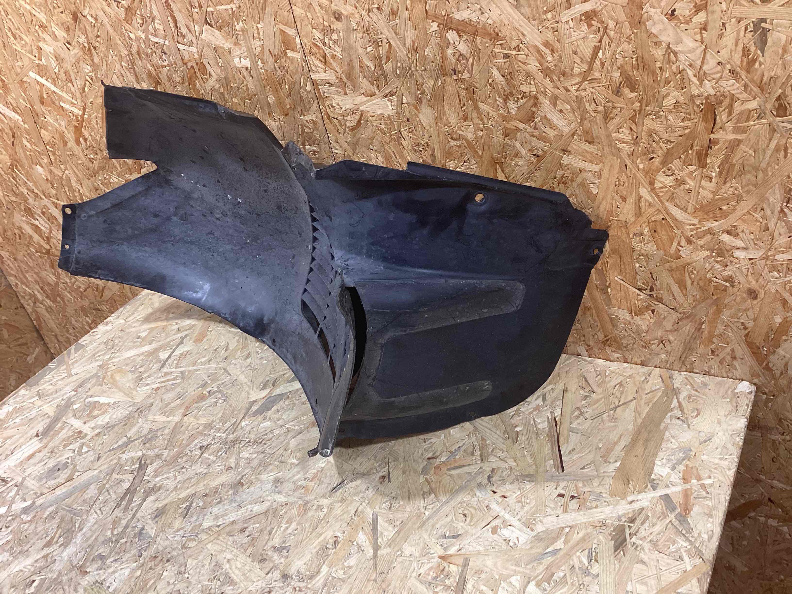 Защита арок передняя левая (подкрылок) Porsche Boxster 718 200526-103