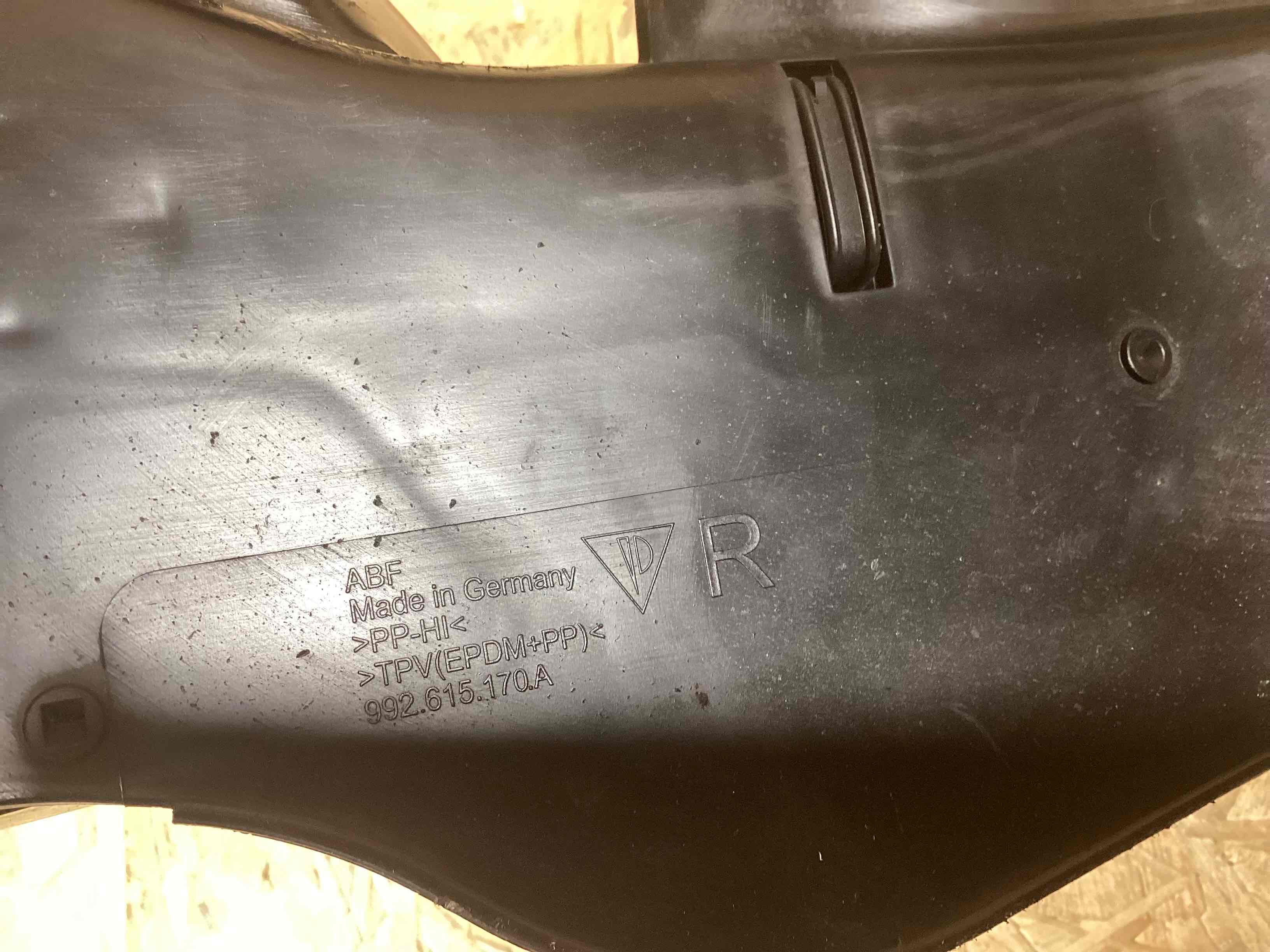 Кулак поворотный правый Porsche 911 200526-108
