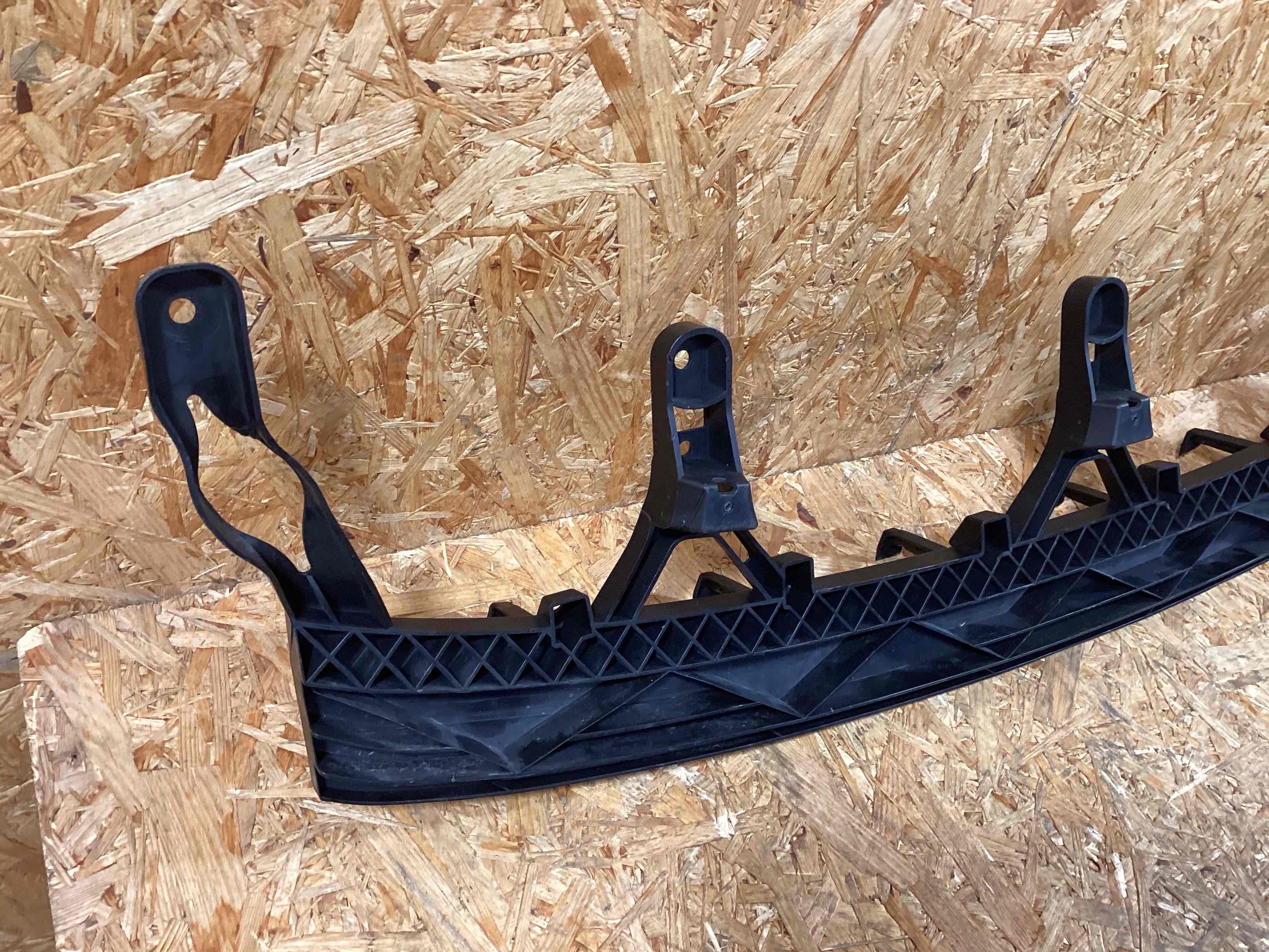 Усилитель бампера Porsche Macan 200624-114