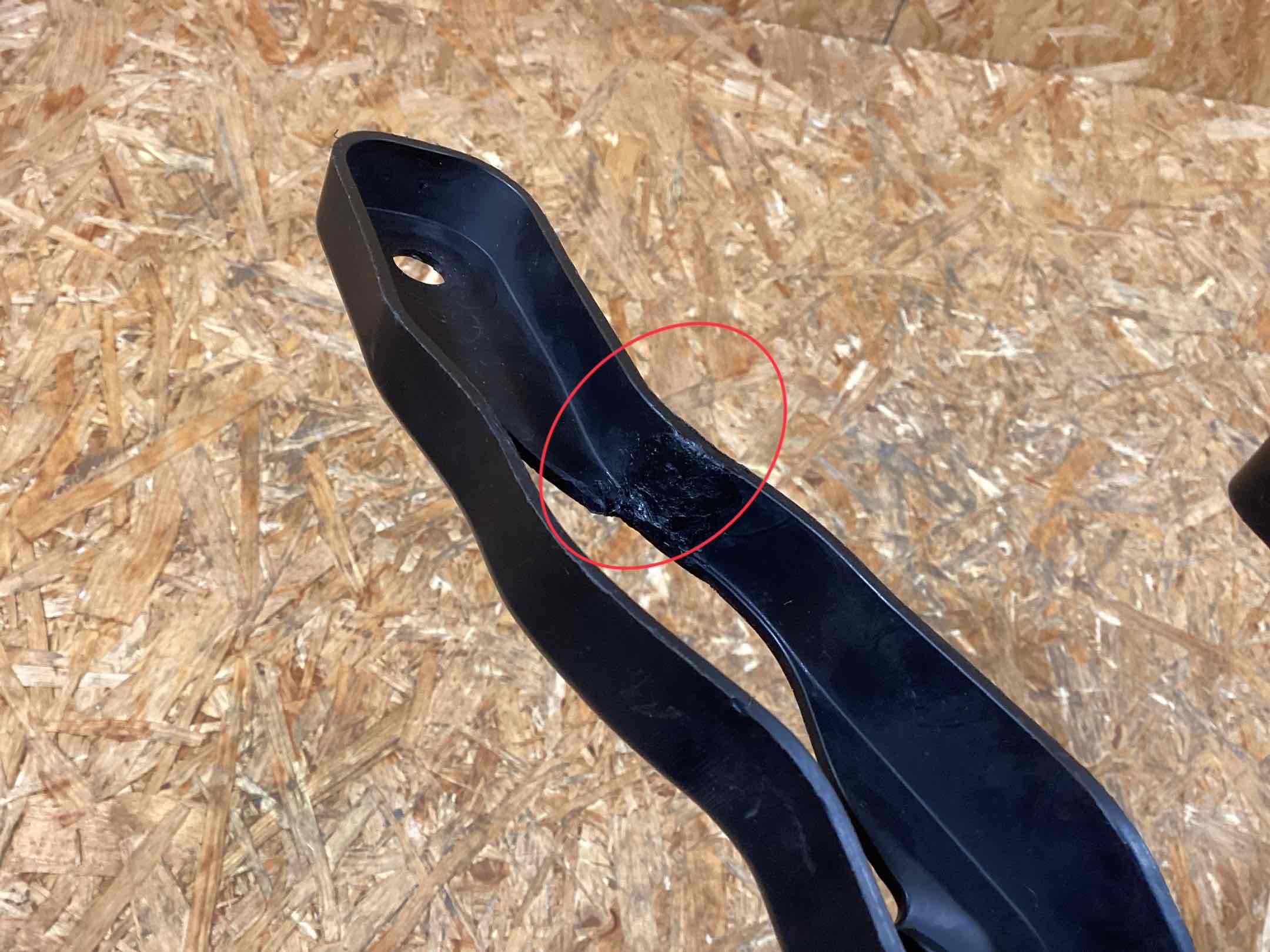 Усилитель бампера Porsche Macan 200624-114