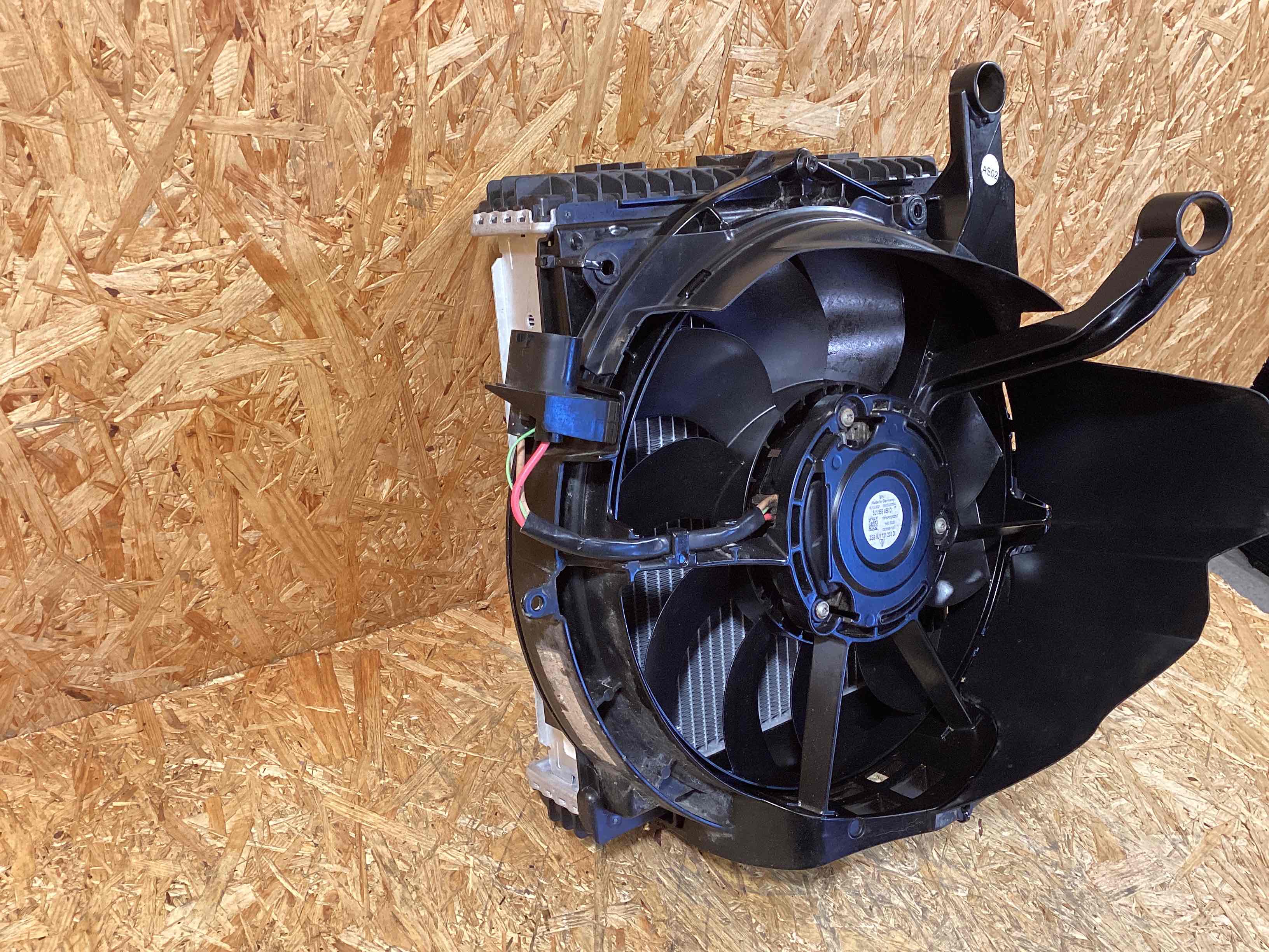 Вентилятор радиатора, вентиляторы Porsche Taycan 201025-113