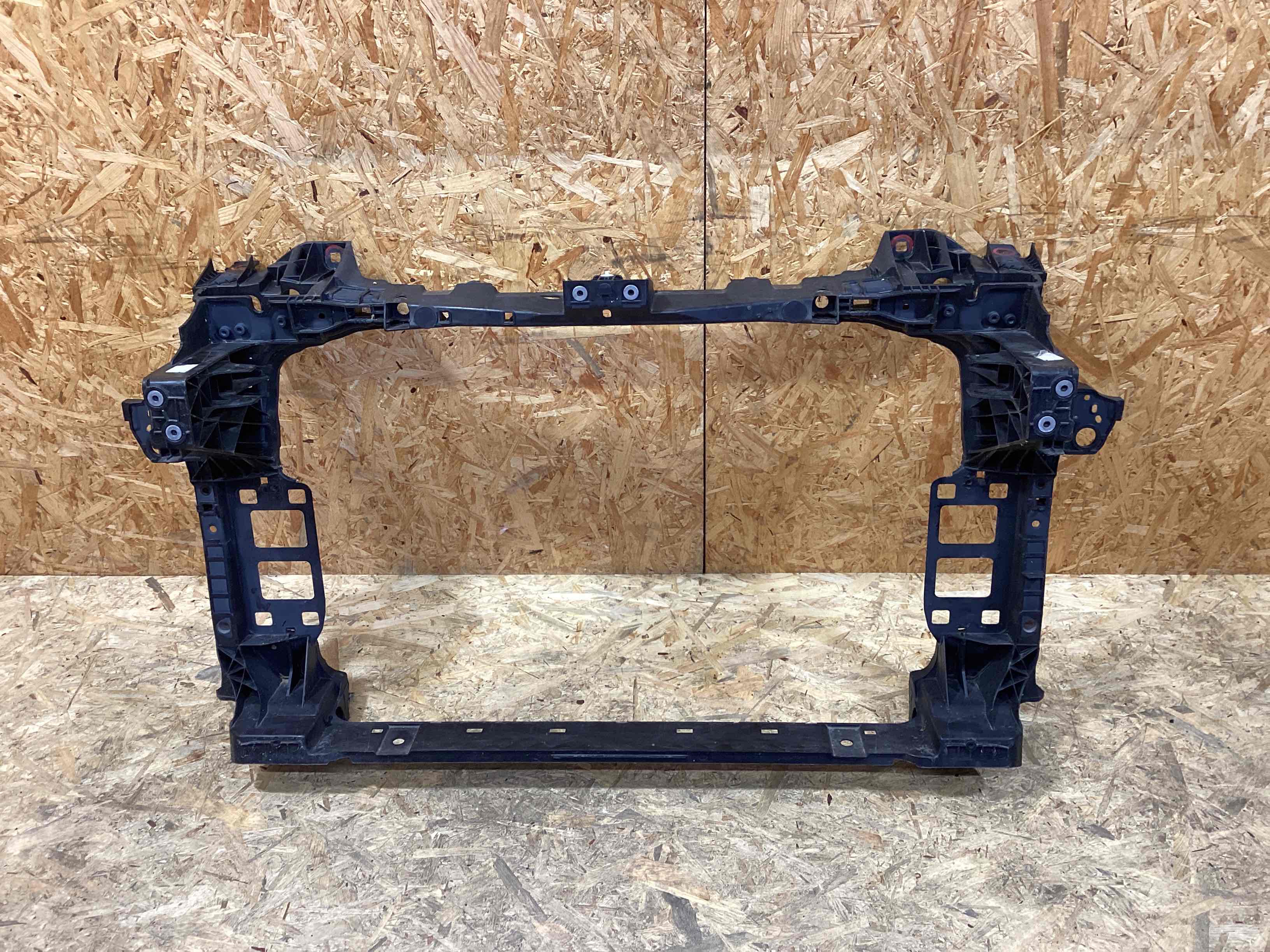 Передняя панель крепления облицовки (телевизор) Porsche Cayenne 201025-114