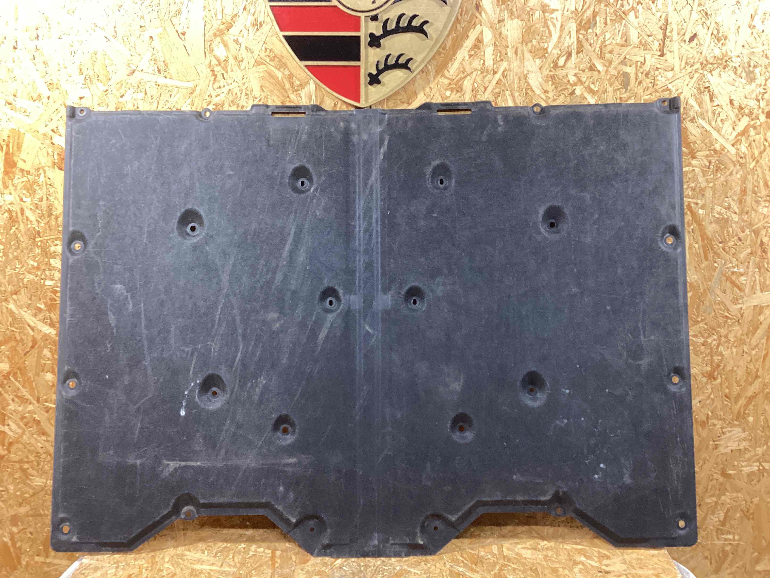 Защита днища кузова Porsche 911 201125-102