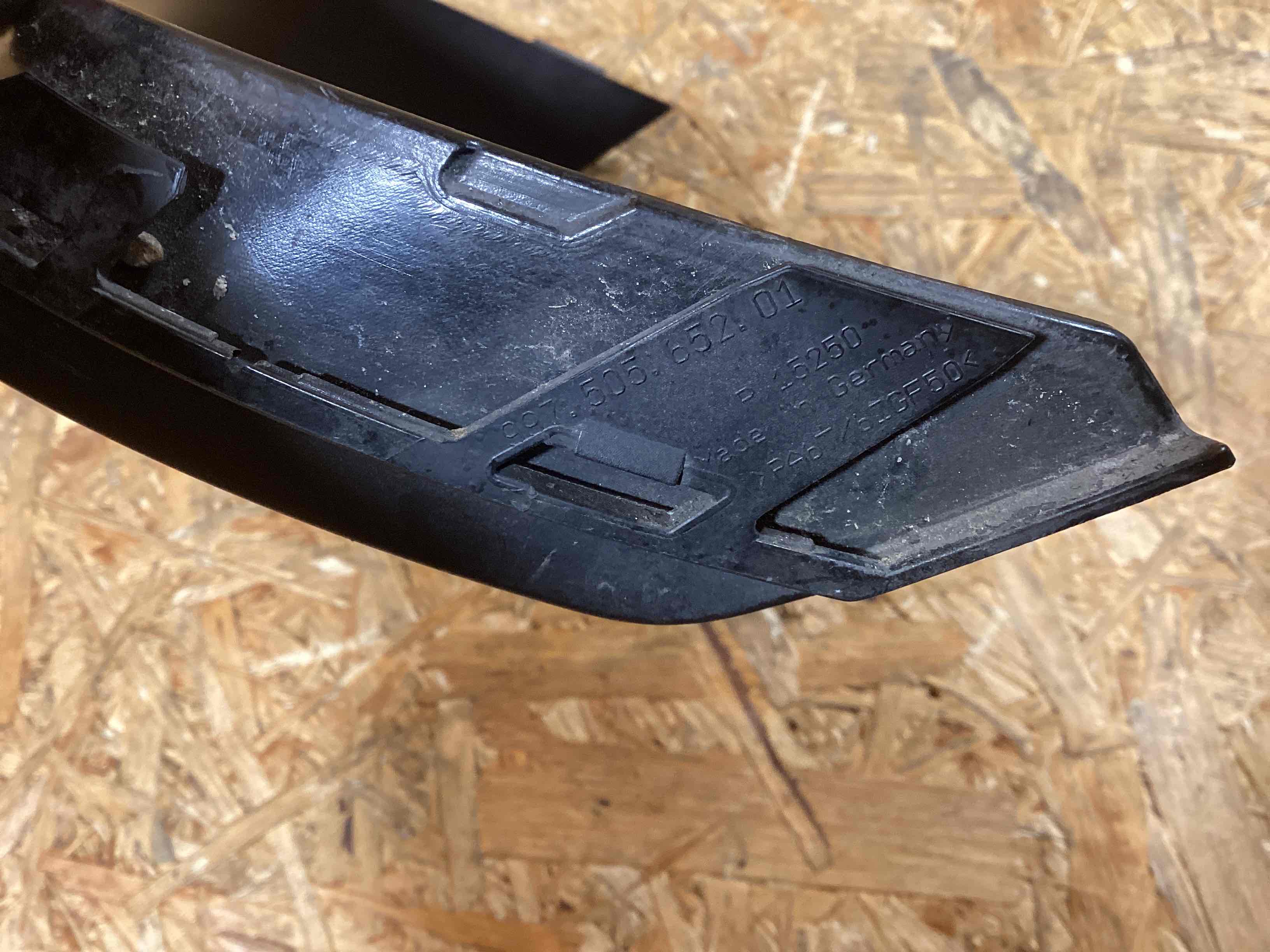 Заглушка, вставка (решетка) в бампер Porsche 911 201125-105