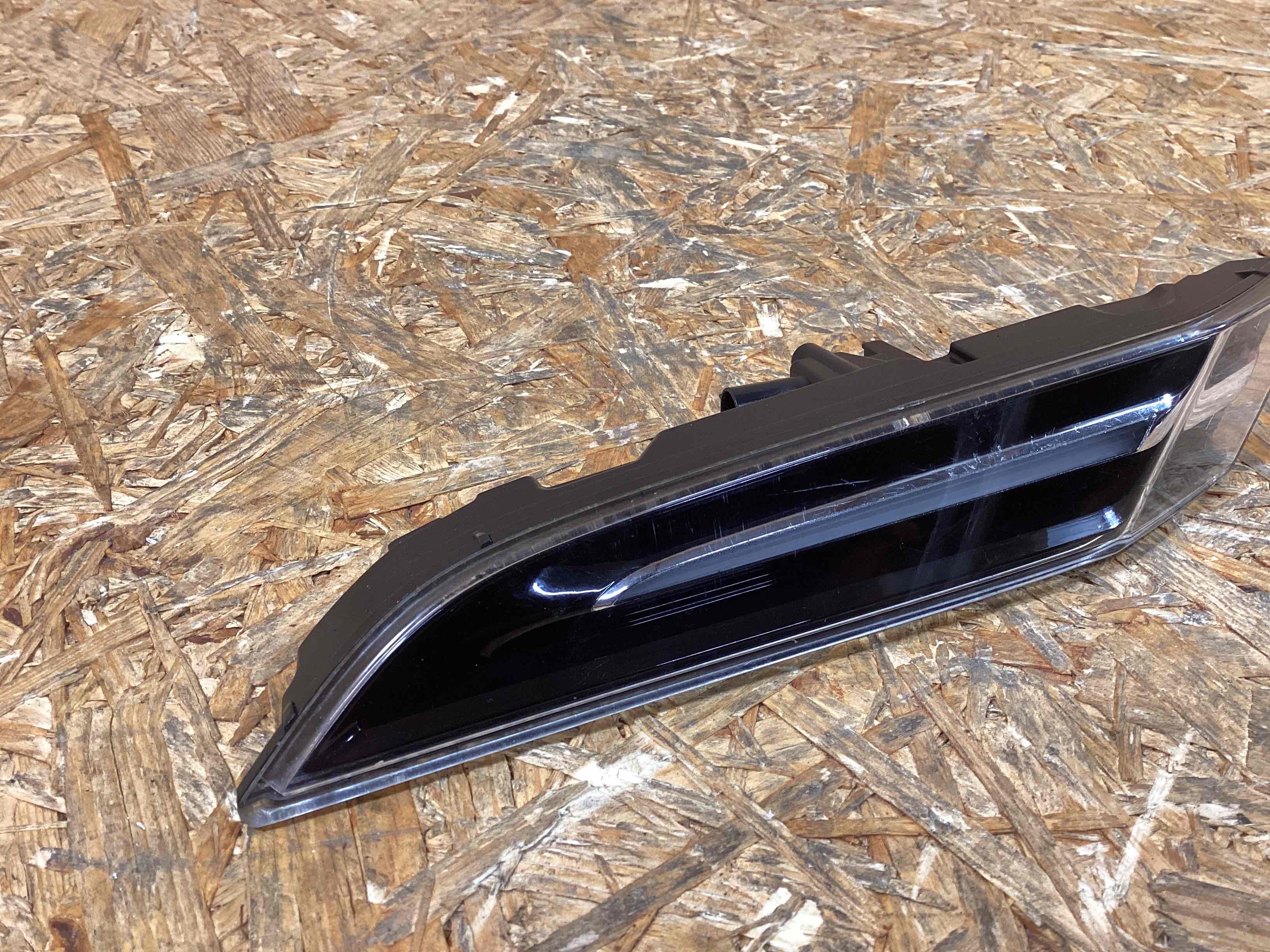 Фонарь (указатель/повторитель поворота, поворотник) Porsche 911 201125-108