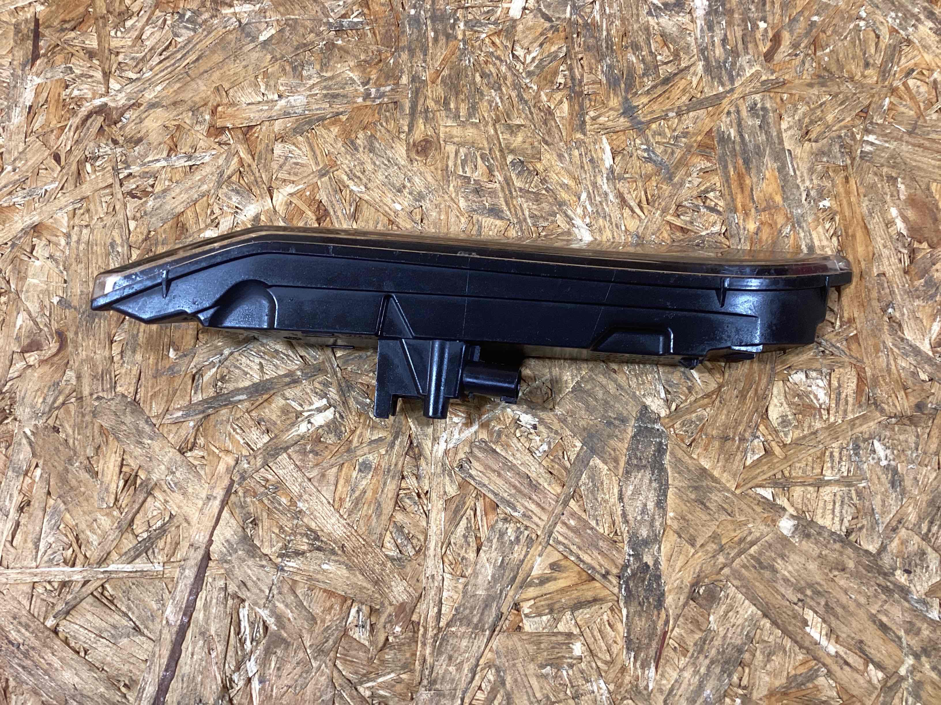 Фонарь (указатель/повторитель поворота, поворотник) Porsche 911 201125-108