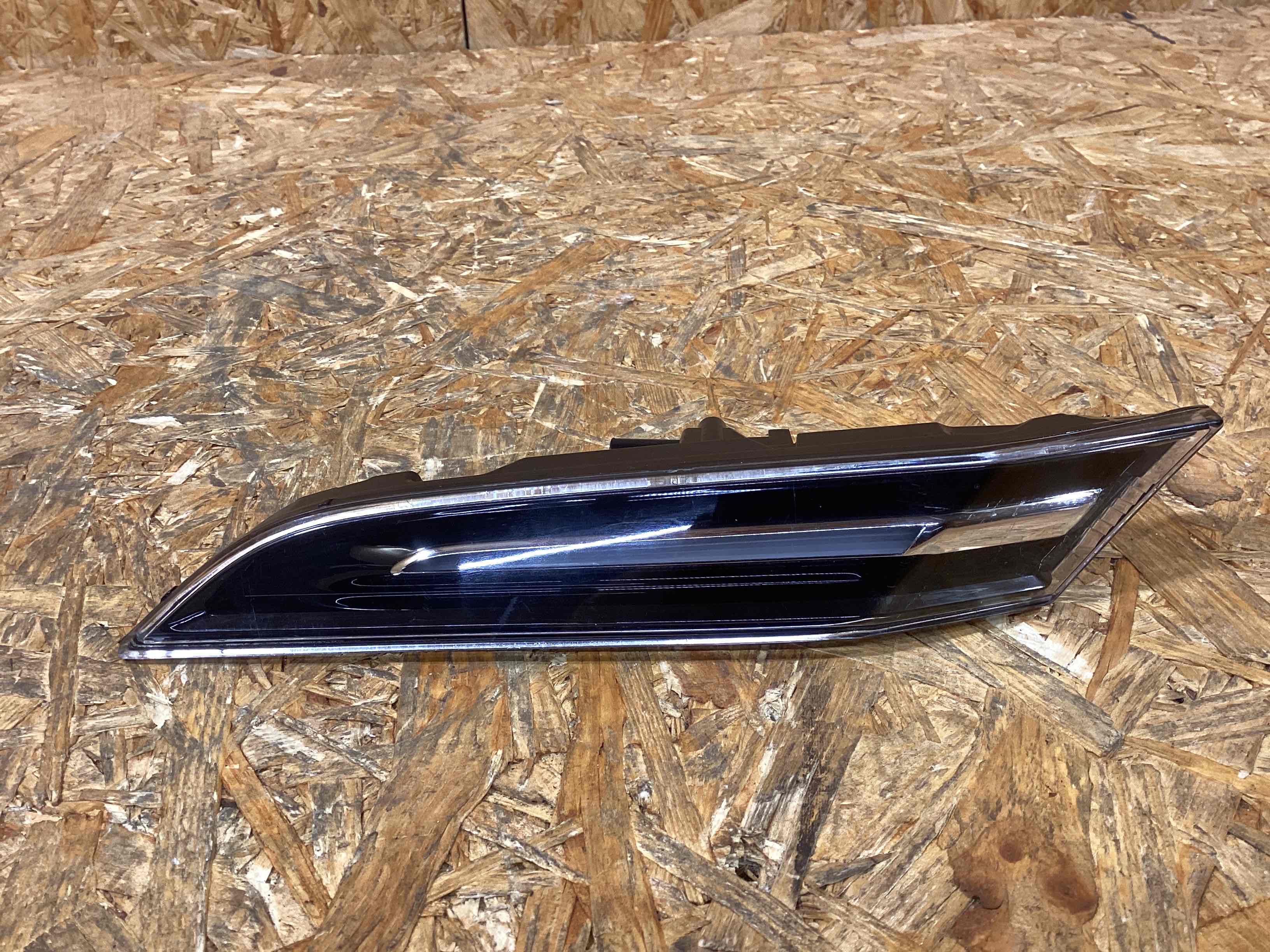 Фонарь (указатель/повторитель поворота, поворотник) Porsche 911 201125-109