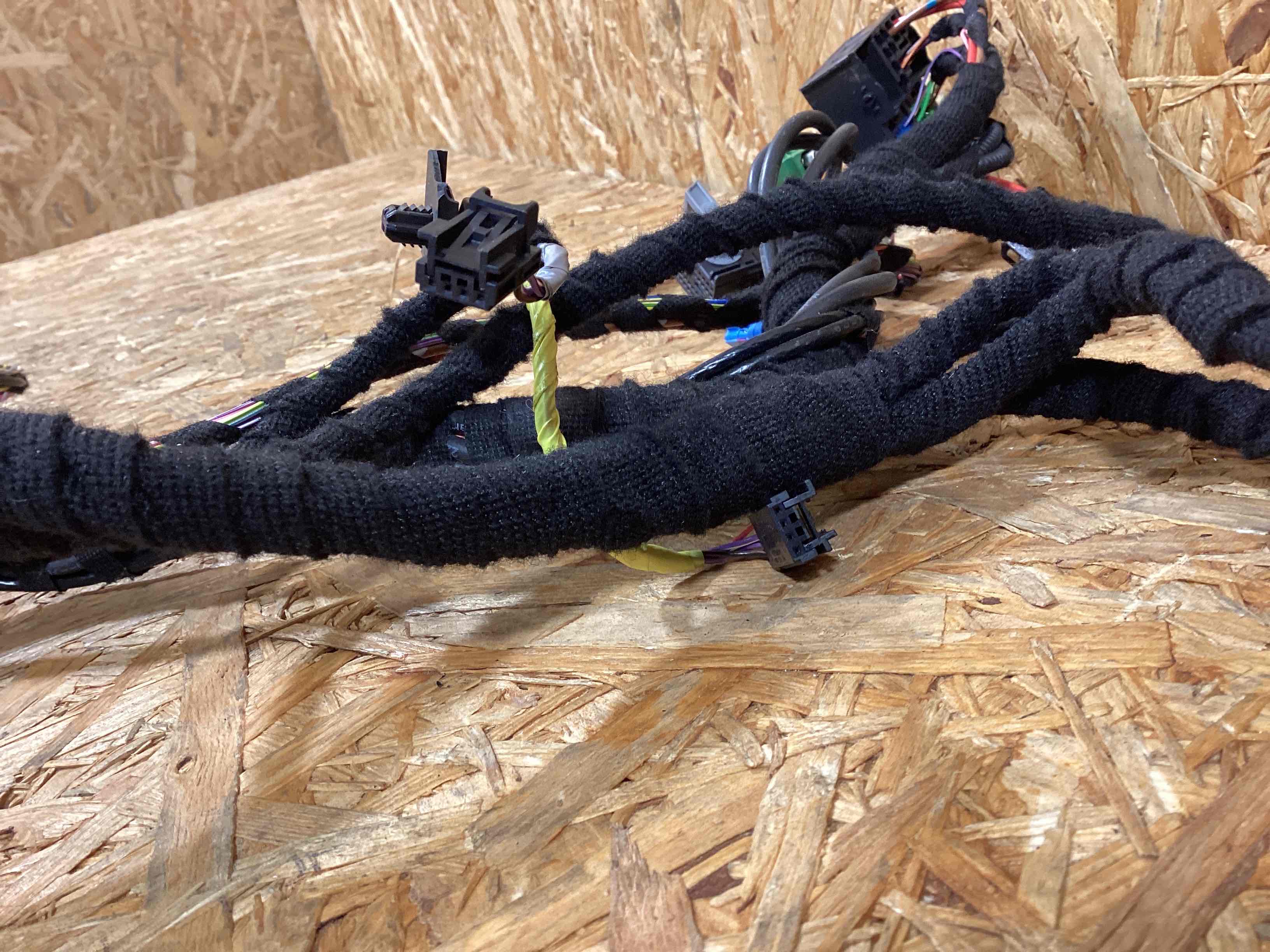 Электропроводка (коса) Porsche Taycan 210126-112