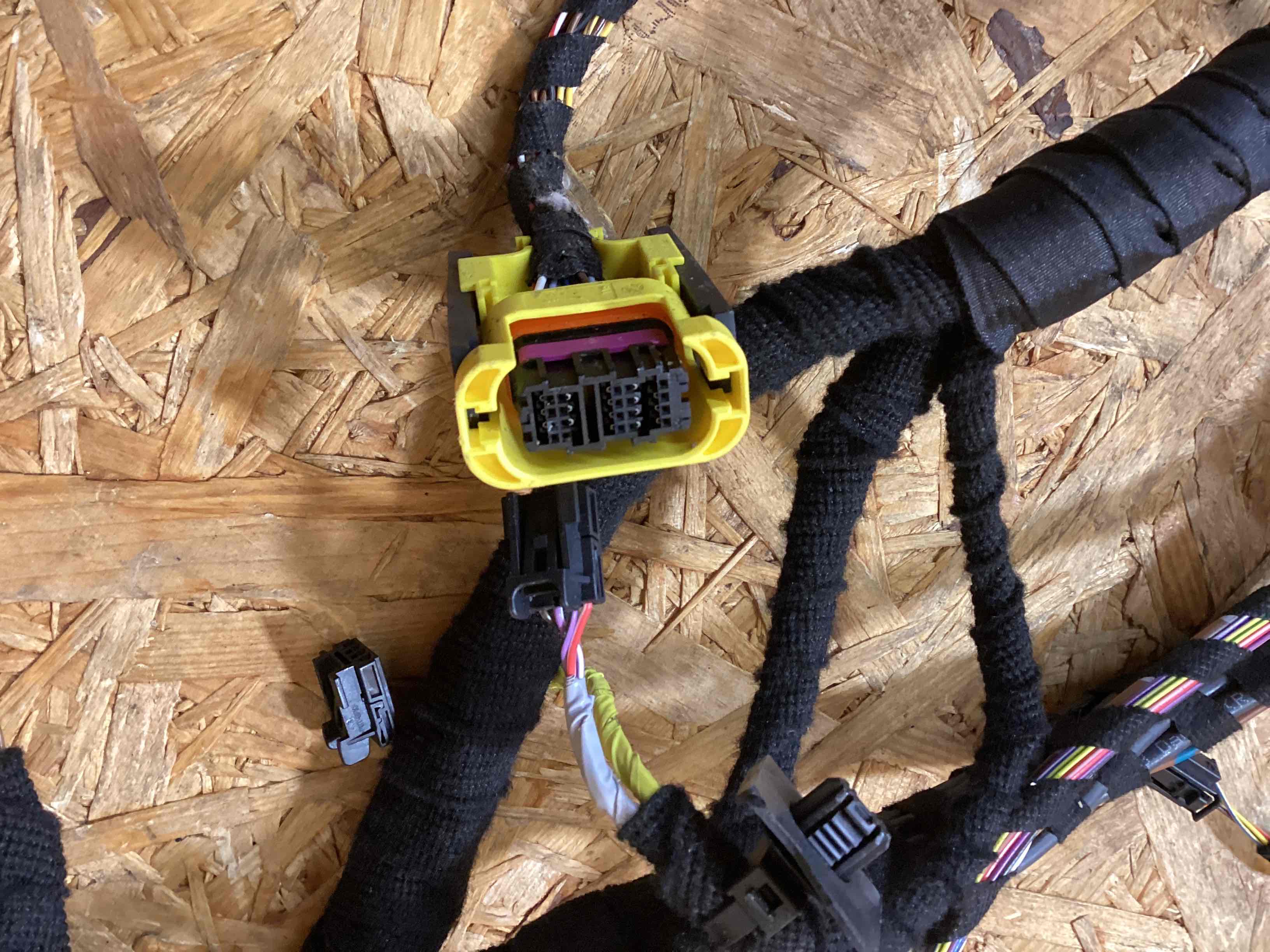 Электропроводка (коса) Porsche Taycan 210126-112