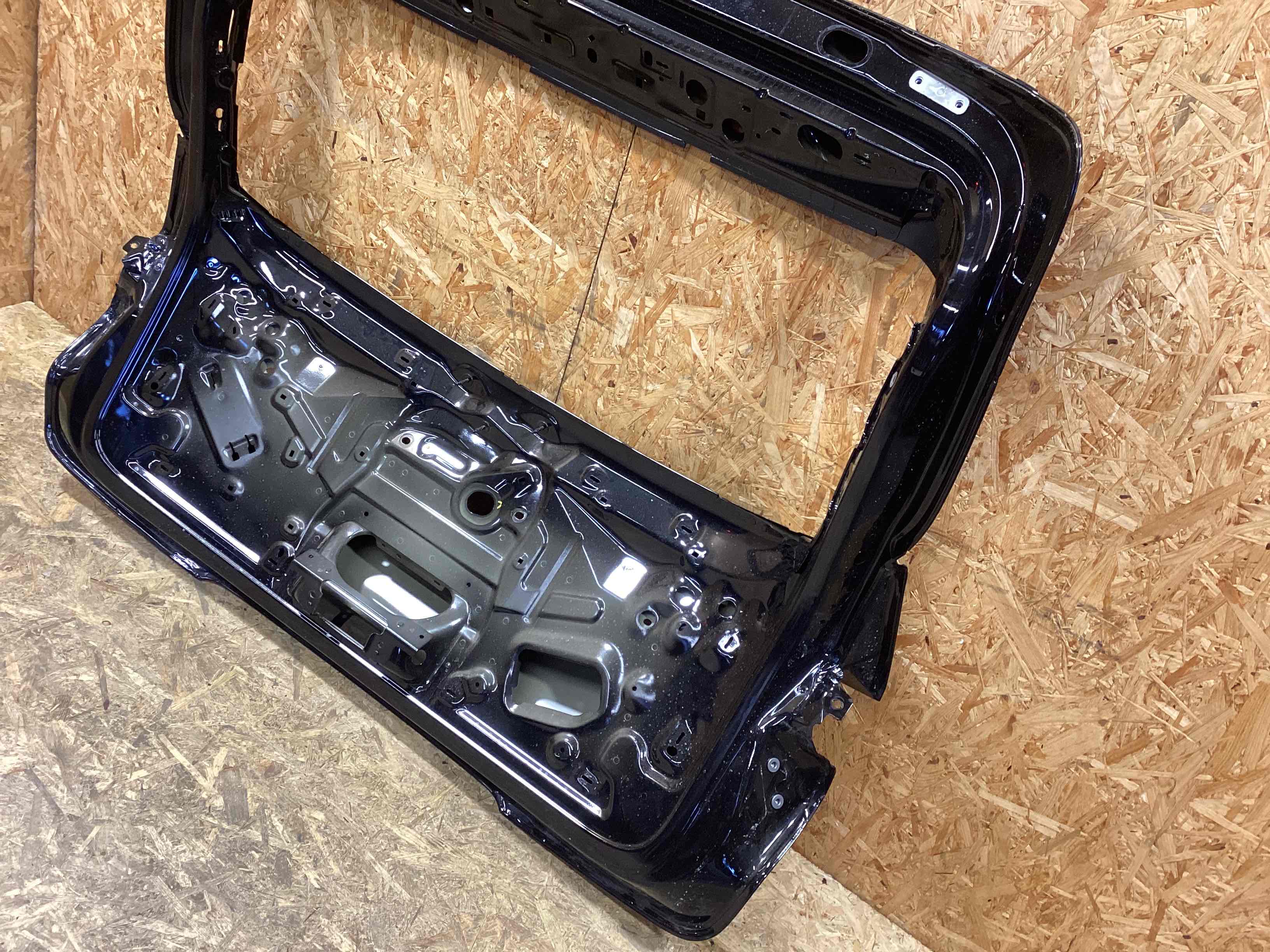 Крышка багажника, дверь багажника Porsche Cayenne 210426-101
