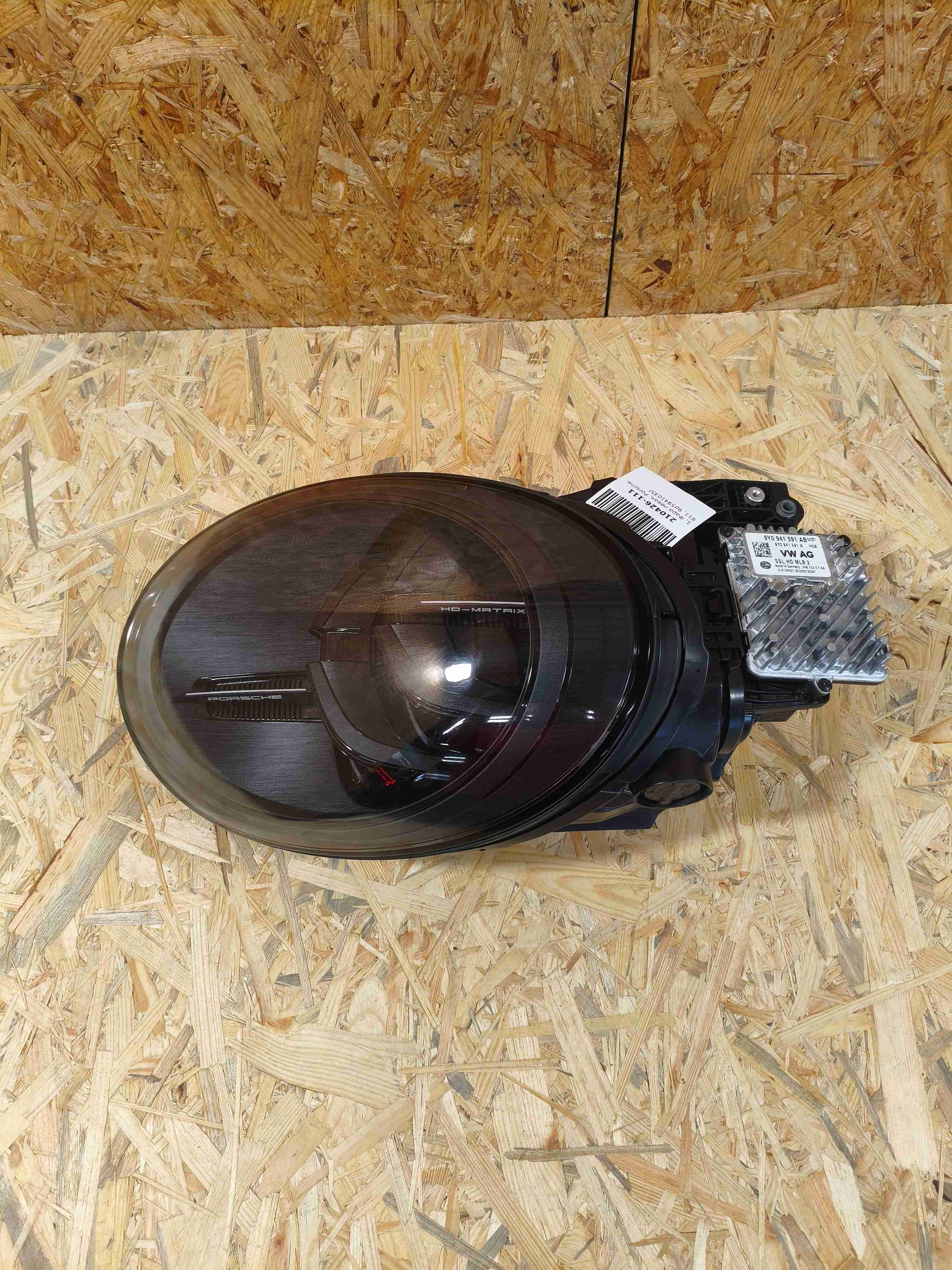 Фара левая Porsche 911 210426-111