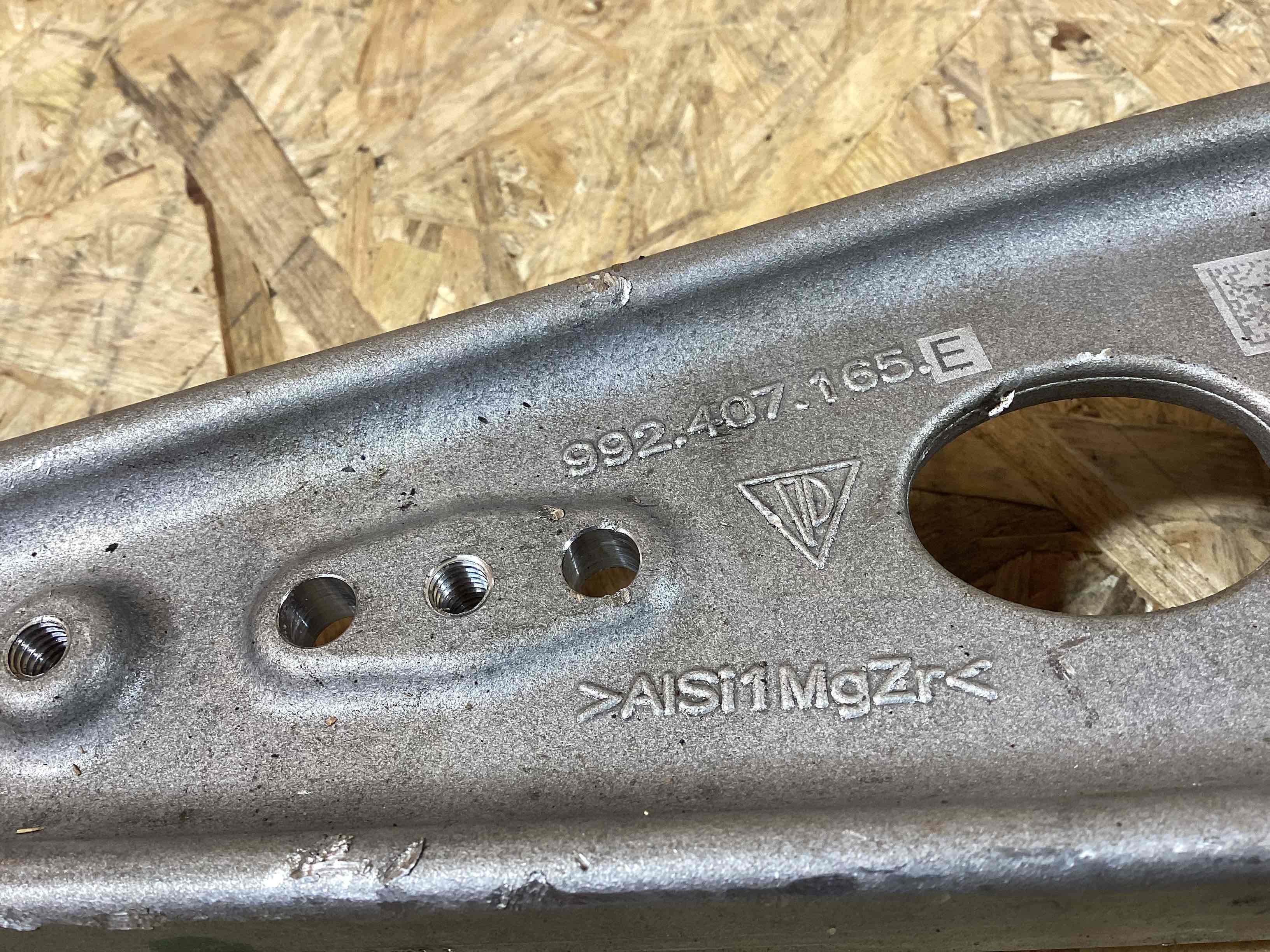 Рычаг передний Porsche 911 210526-104
