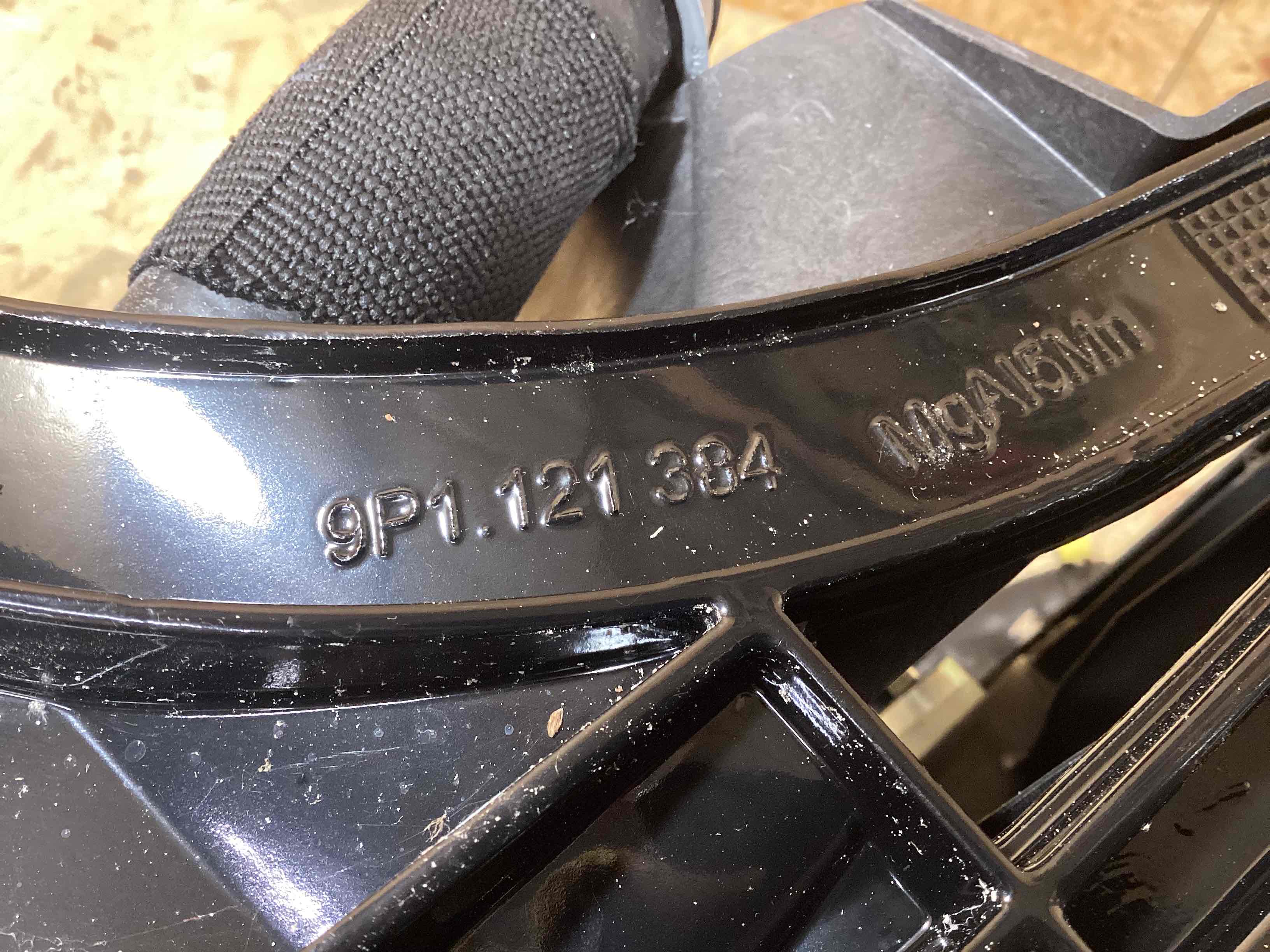 Кассета радиаторов Porsche 911 210726-126