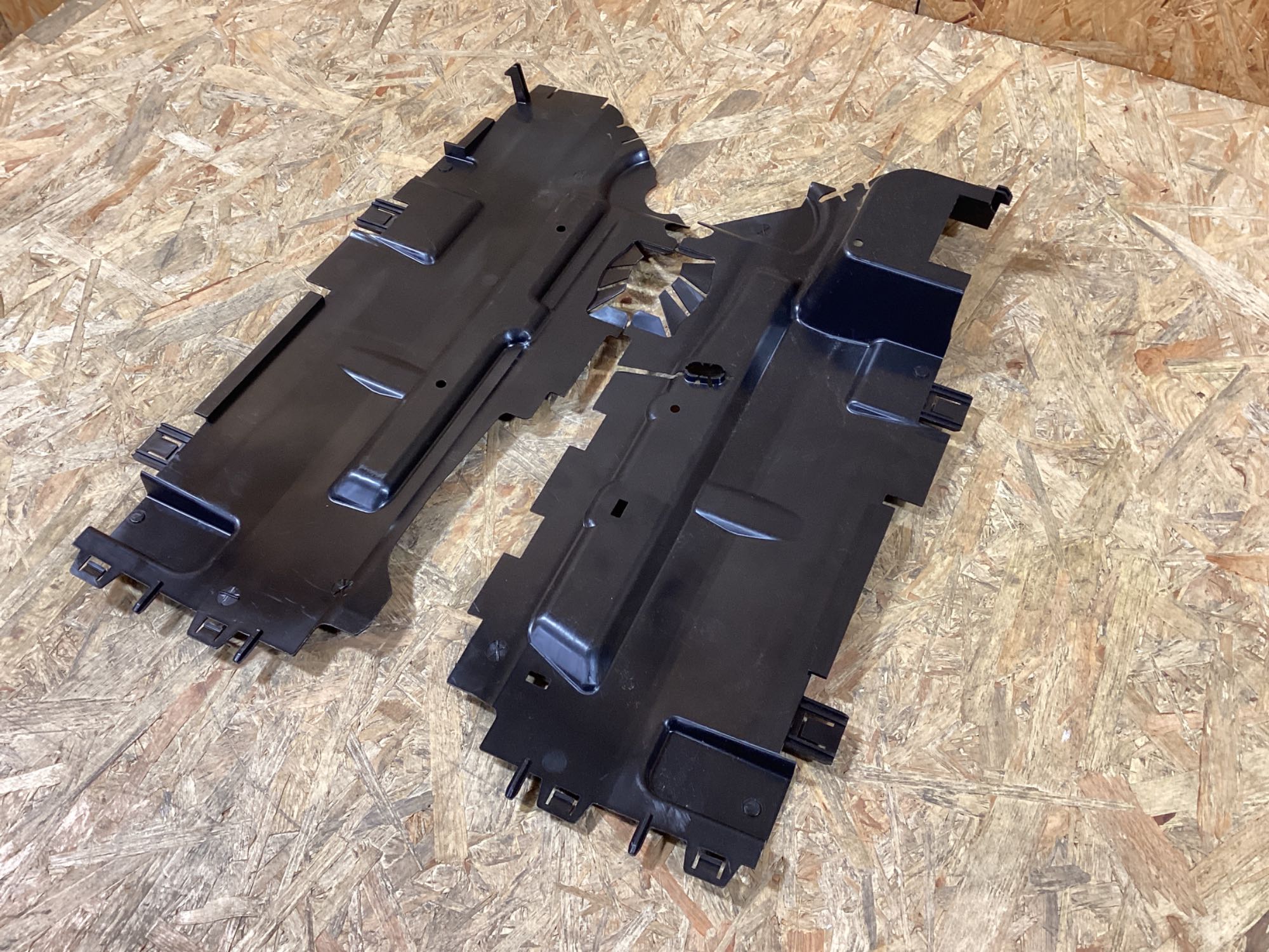 Повітропровід Porsche Cayenne 211026-182