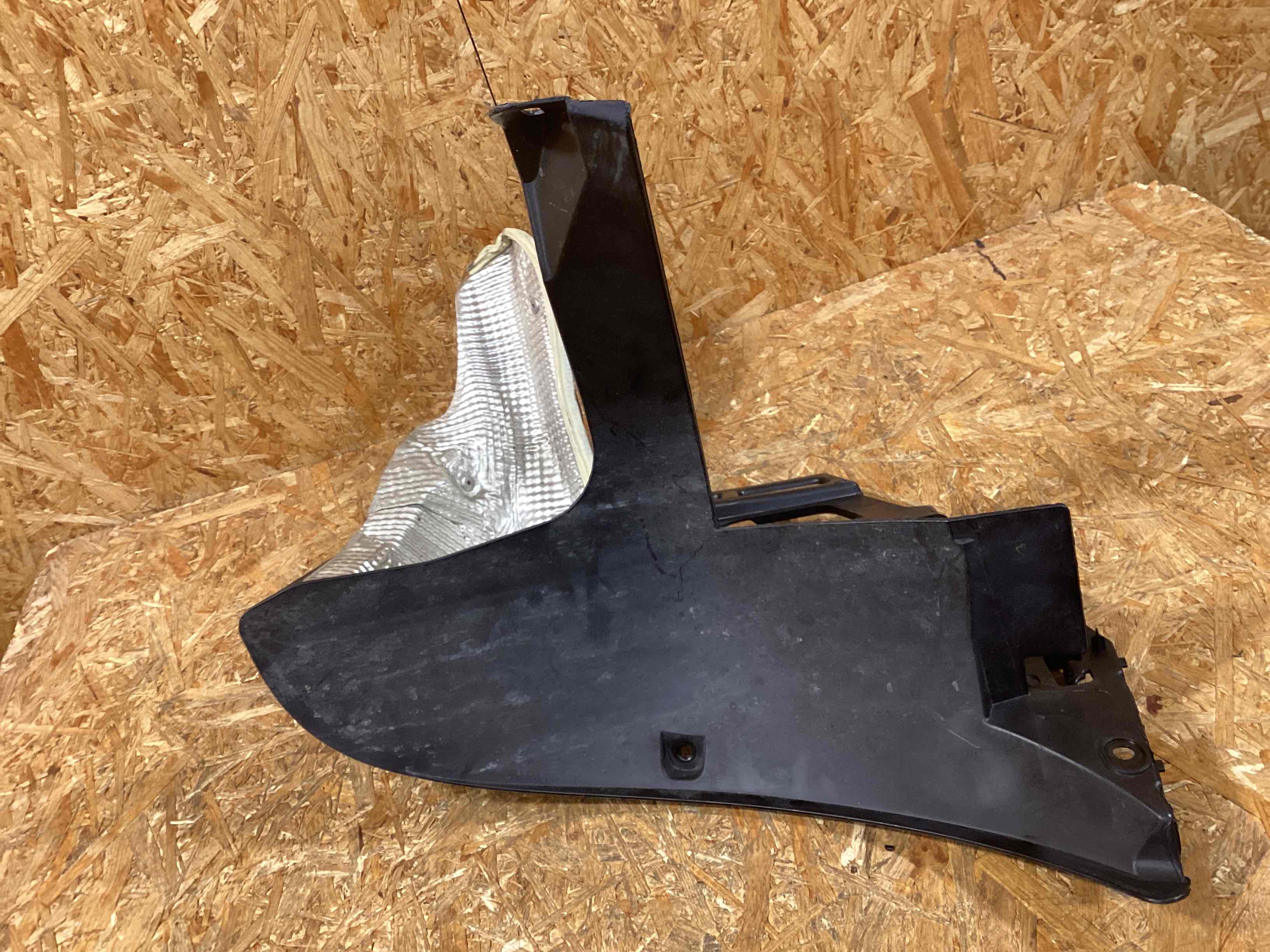 Крепление бампера Porsche Cayman 220126-106