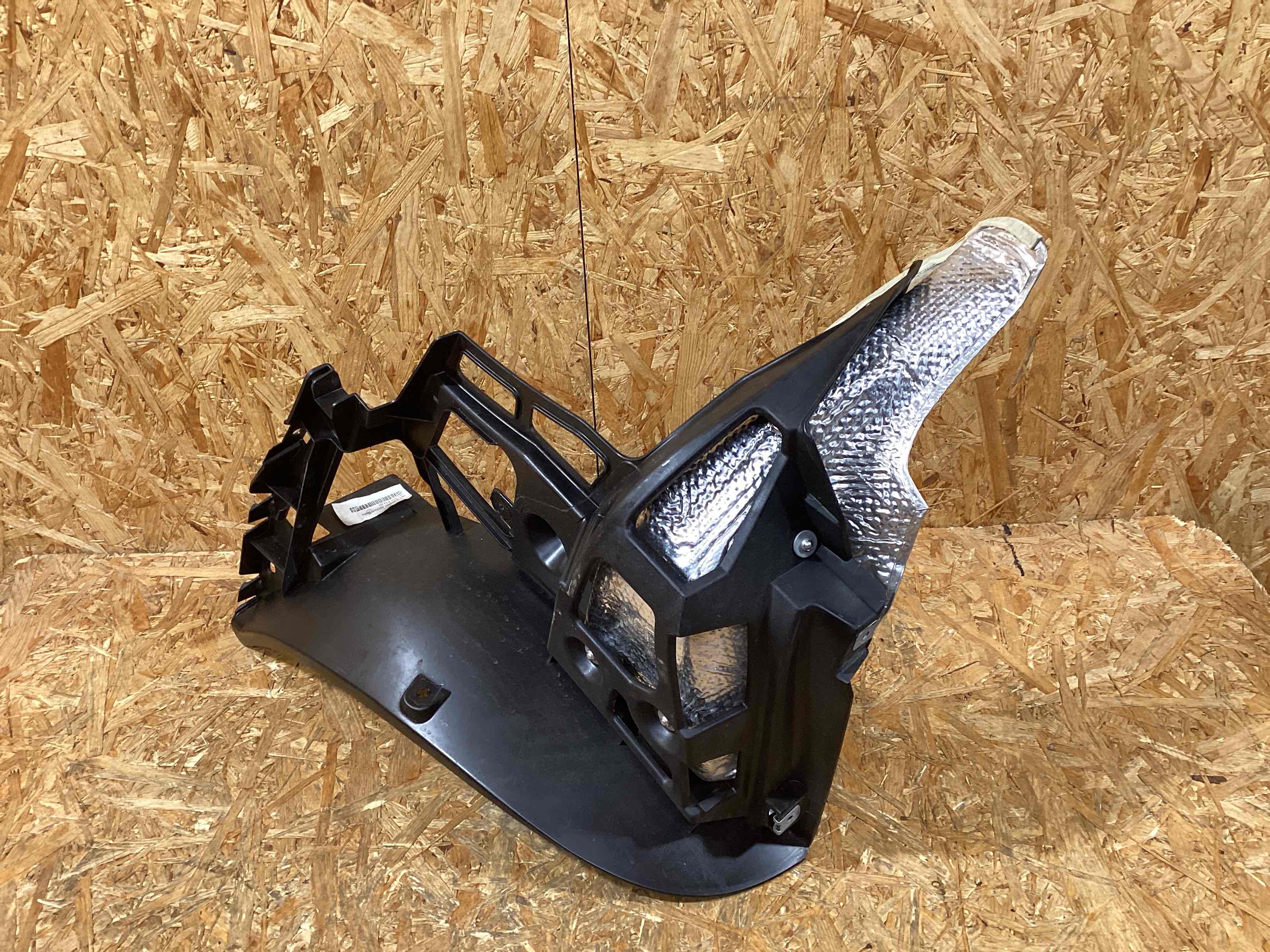 Крепление бампера Porsche Cayman 220126-106