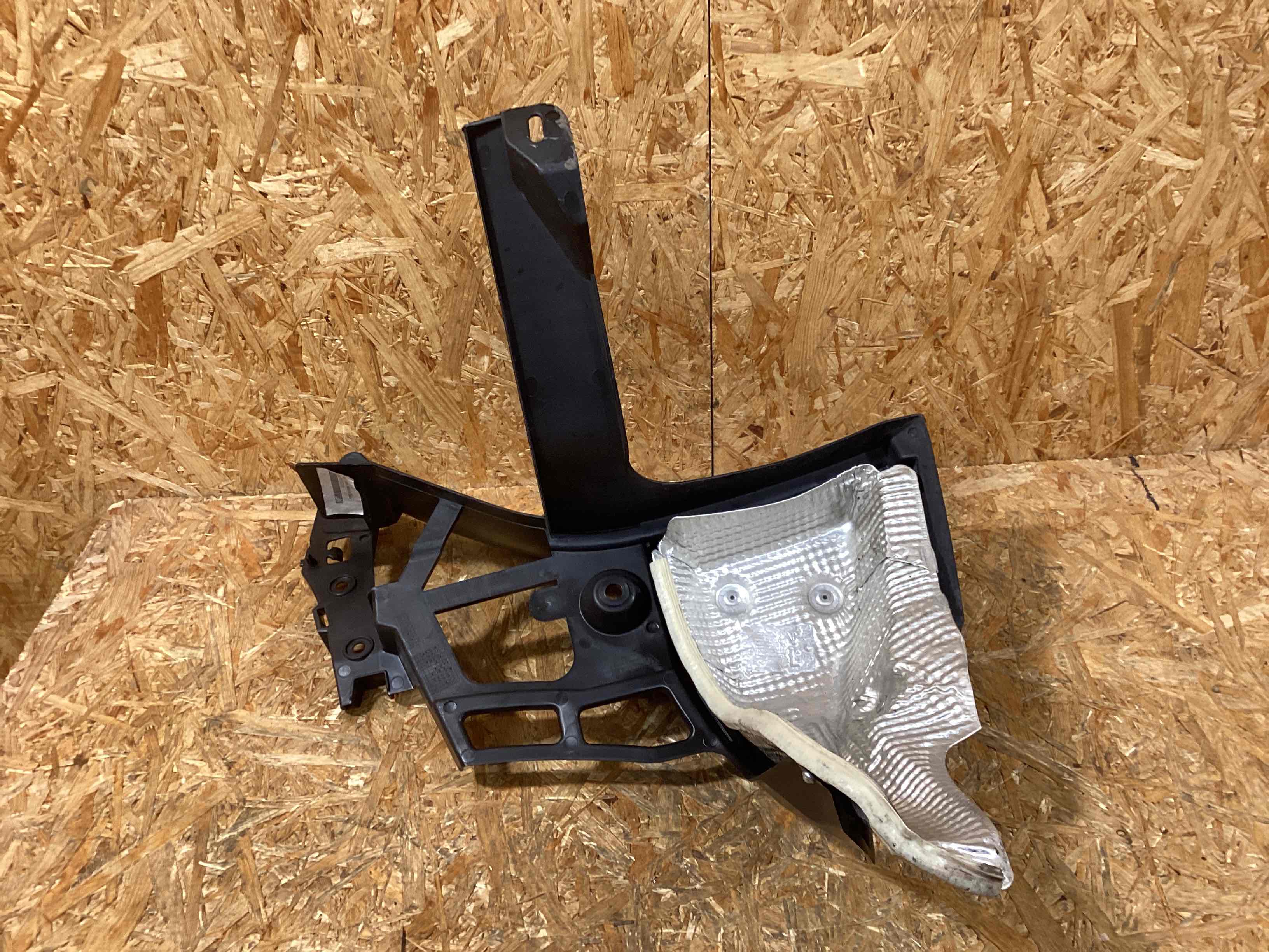 Крепление бампера Porsche Cayman 220126-106