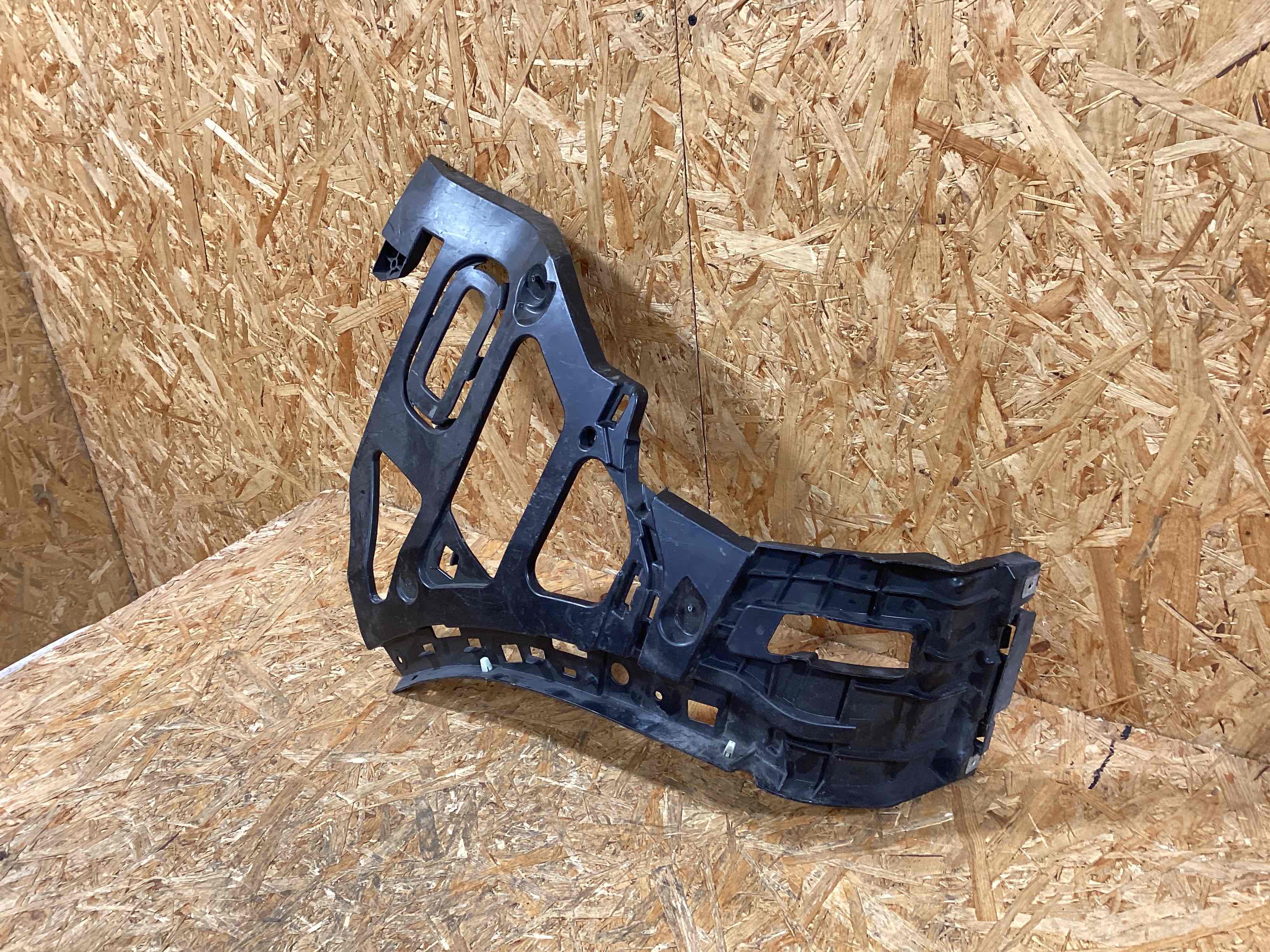 Крепление бампера Porsche Cayenne 220126-109