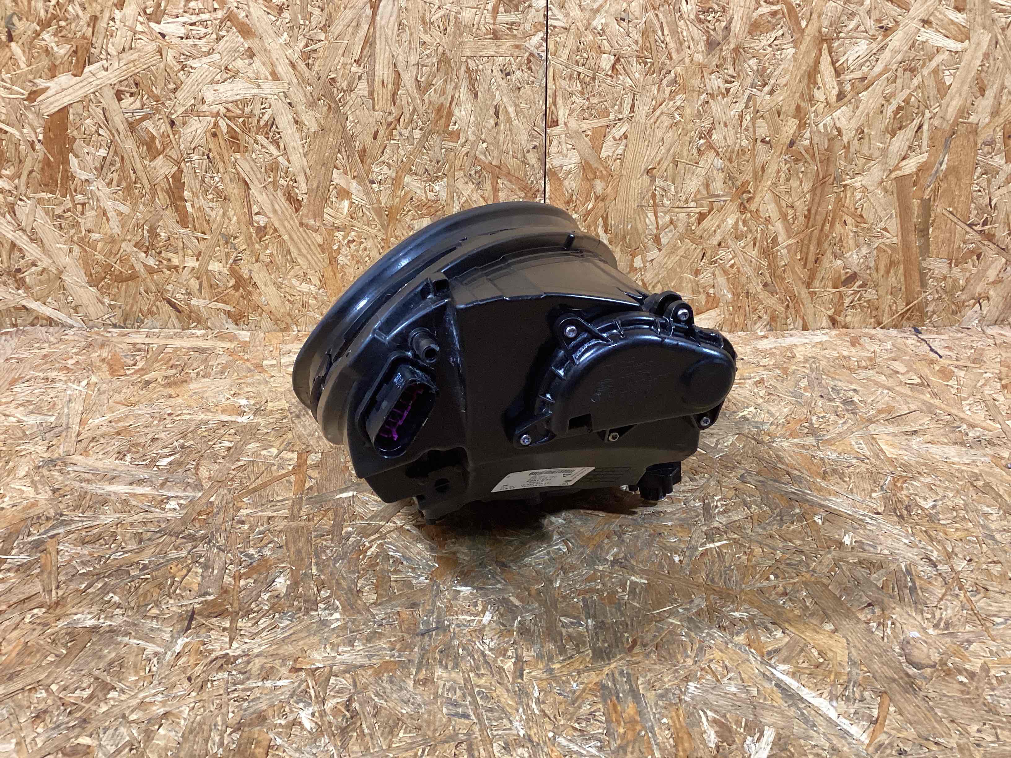 Фара левая Porsche Panamera 220126-110