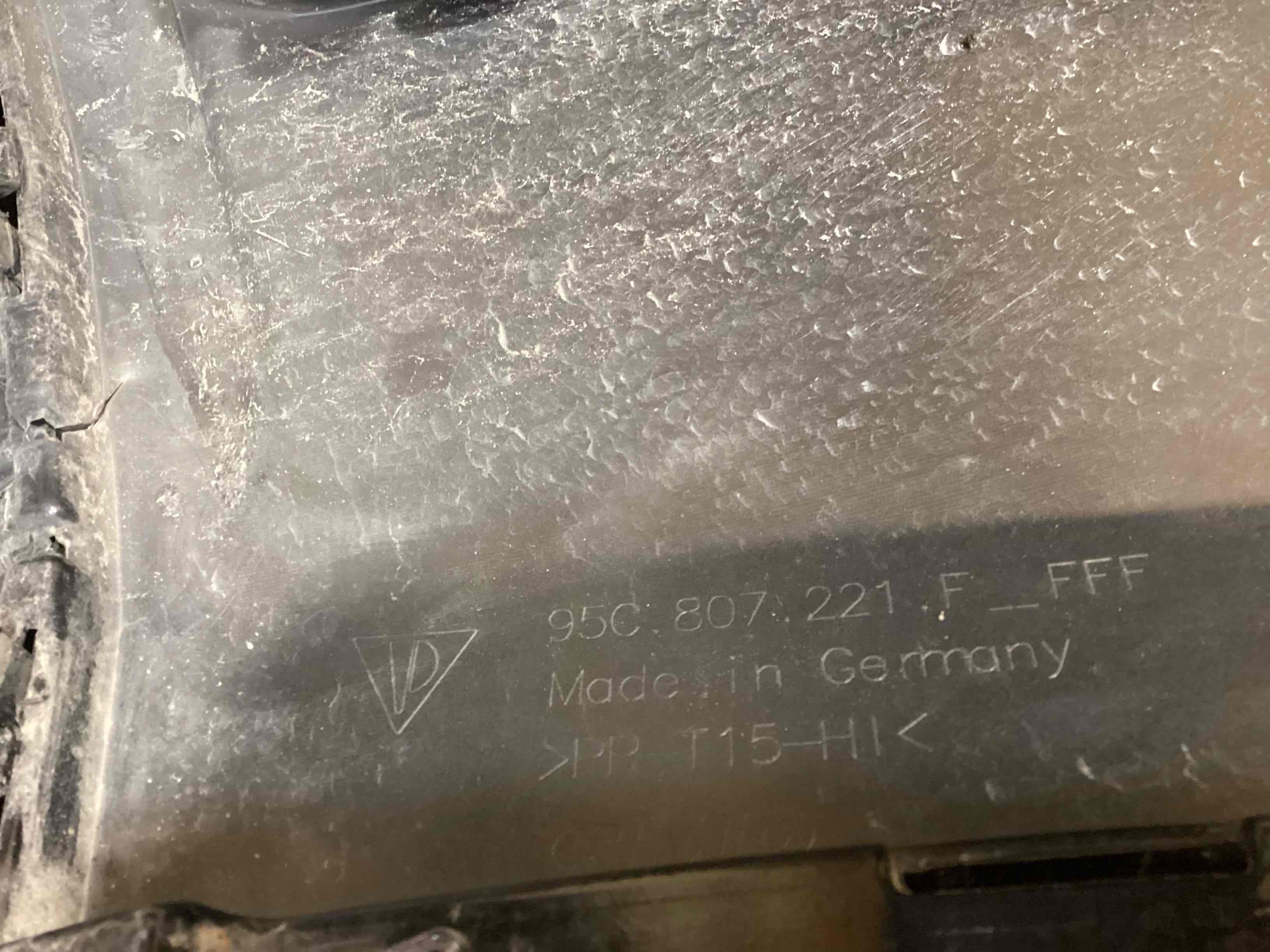 Бампер передний Porsche Macan 220426-102