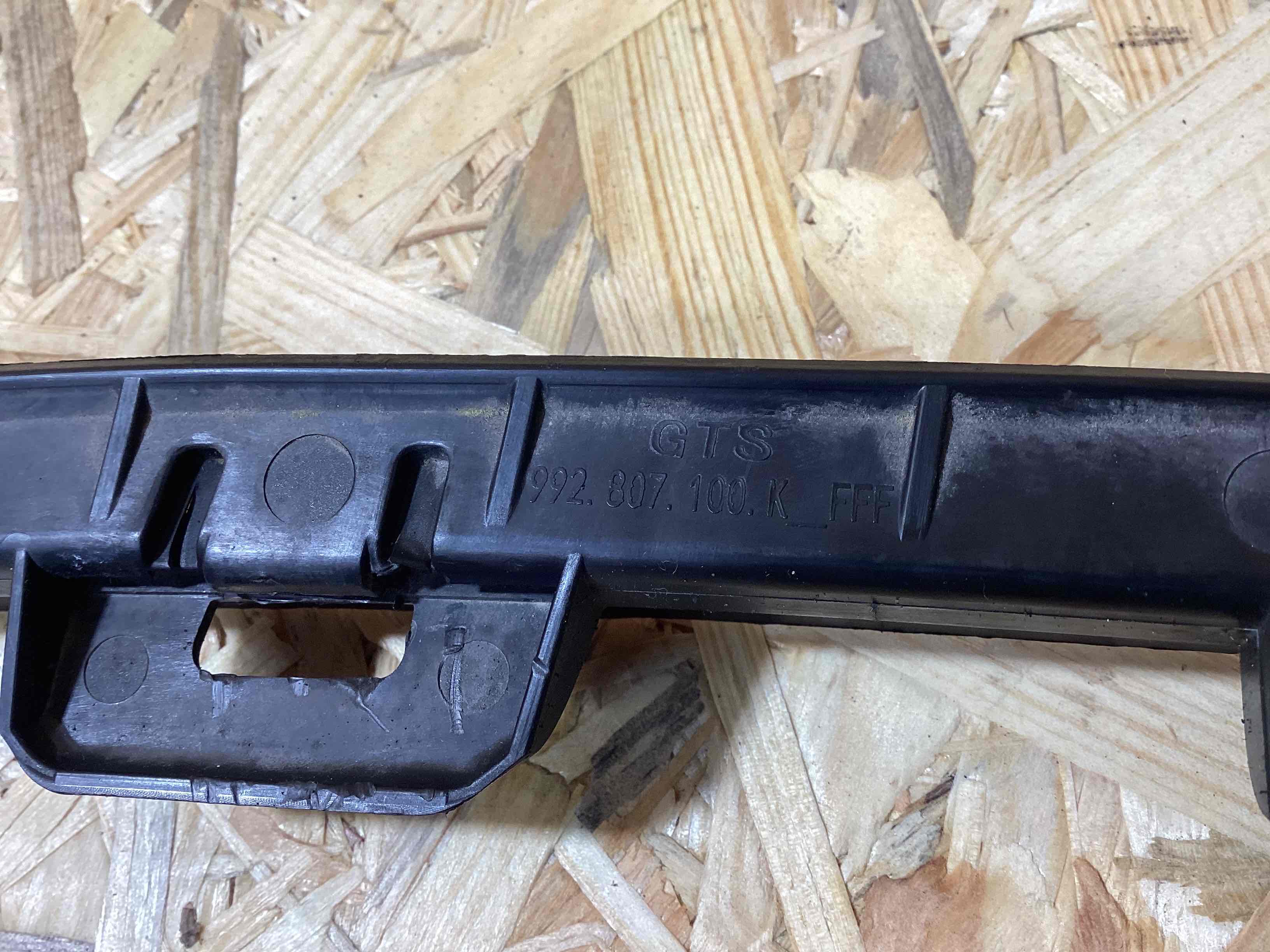 Накладка на бампер Porsche 911 220426-110