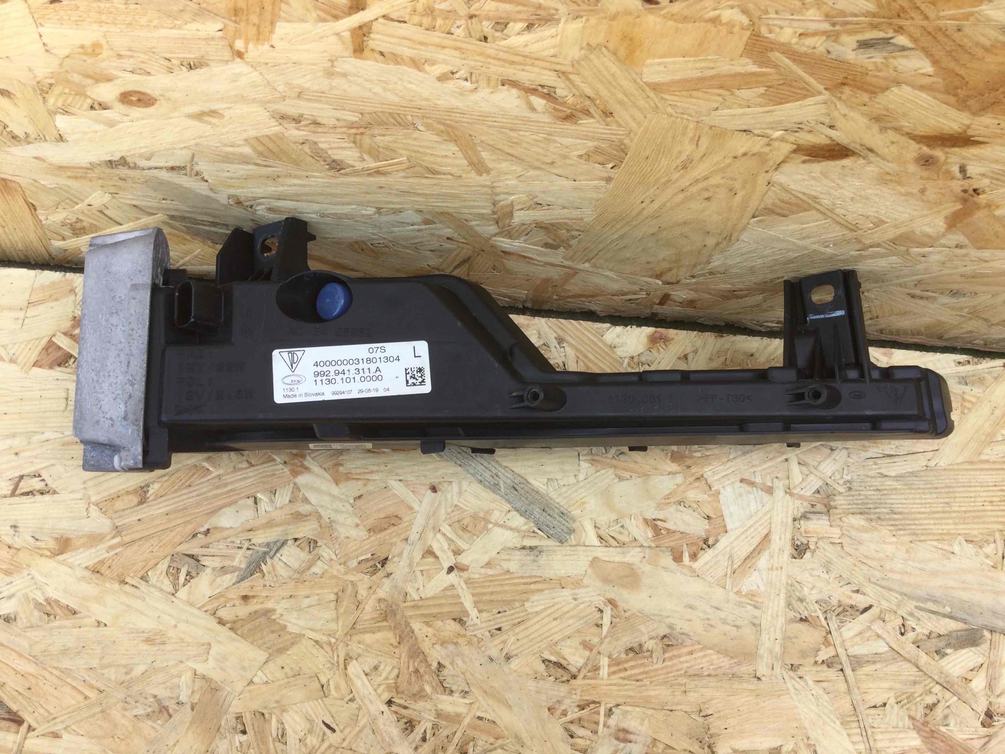 Фара противотуманная Porsche 911 220523-105