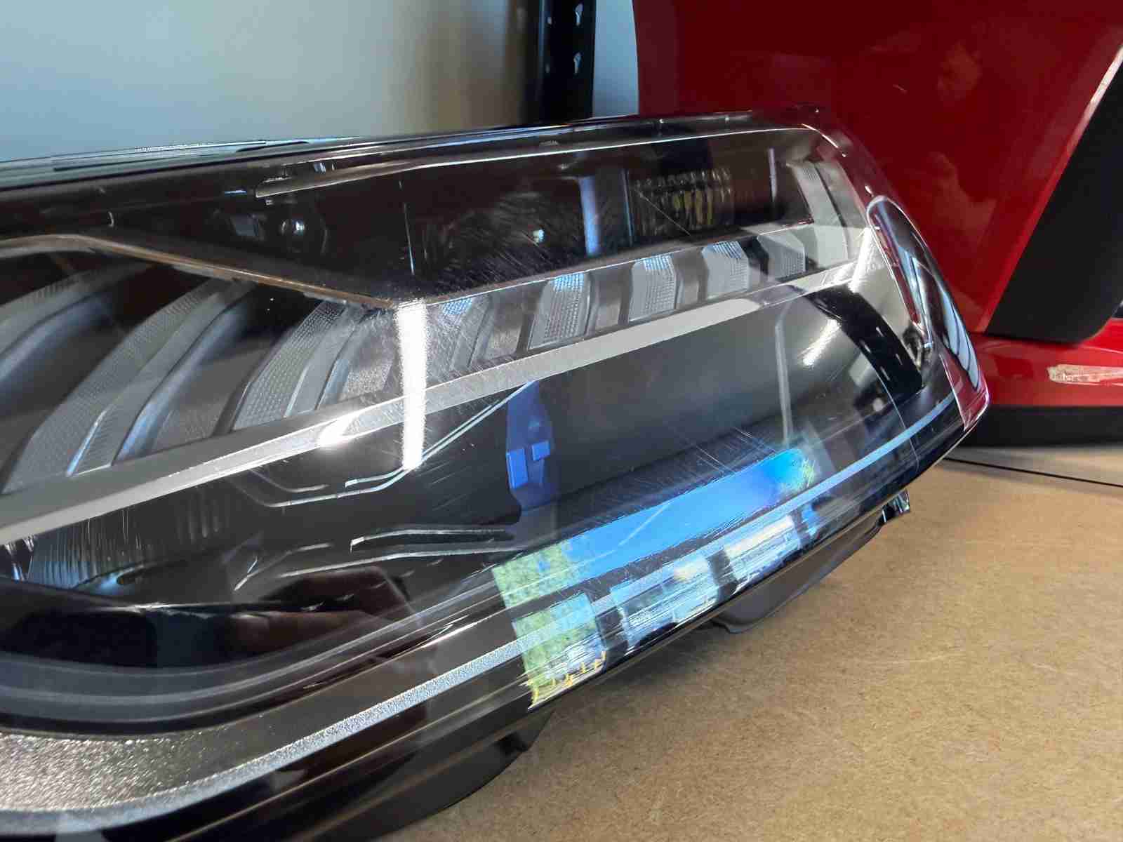 Фара левая Audi RS6 220626-209