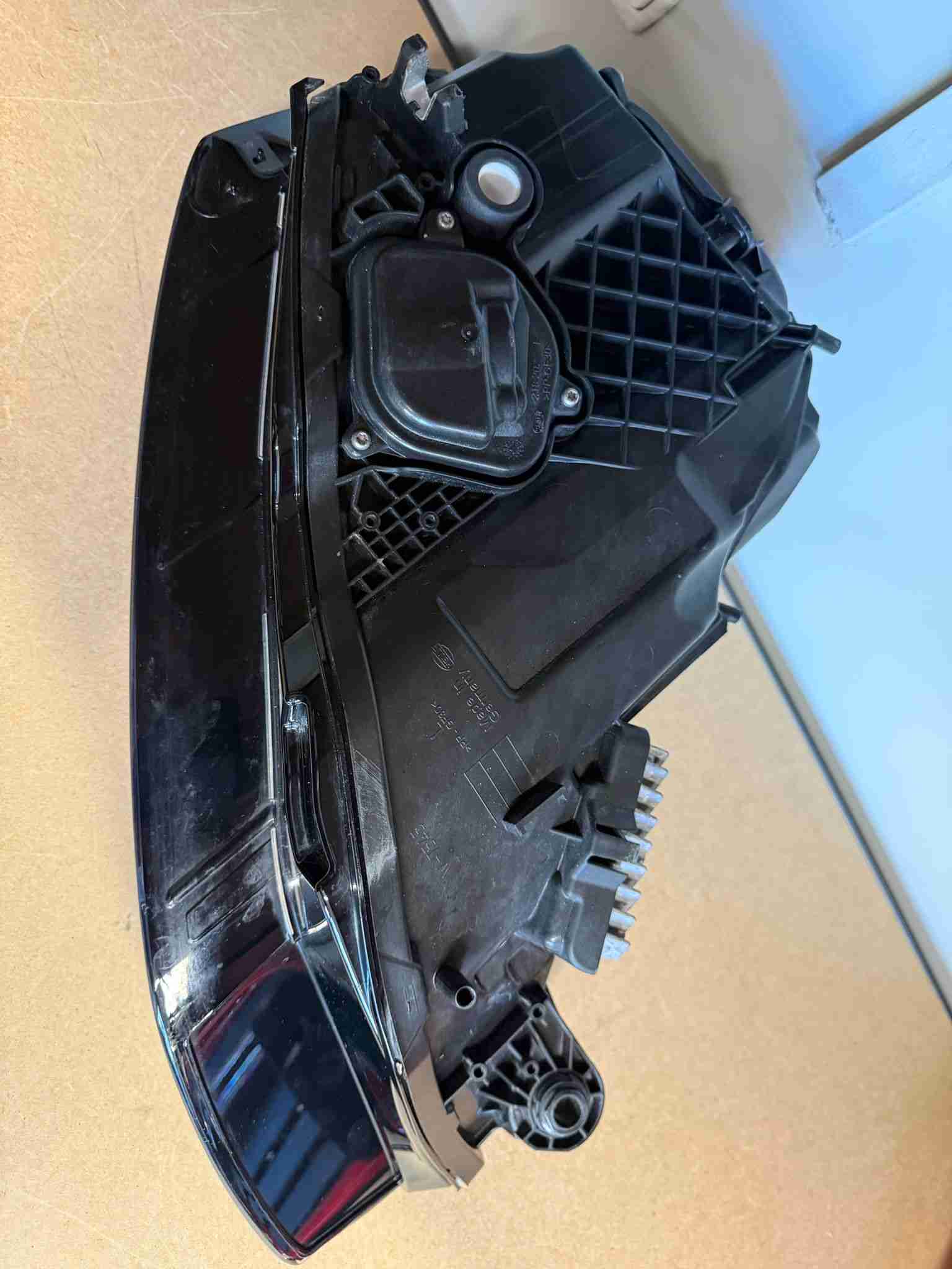 Фара правая Audi RS6 220626-210