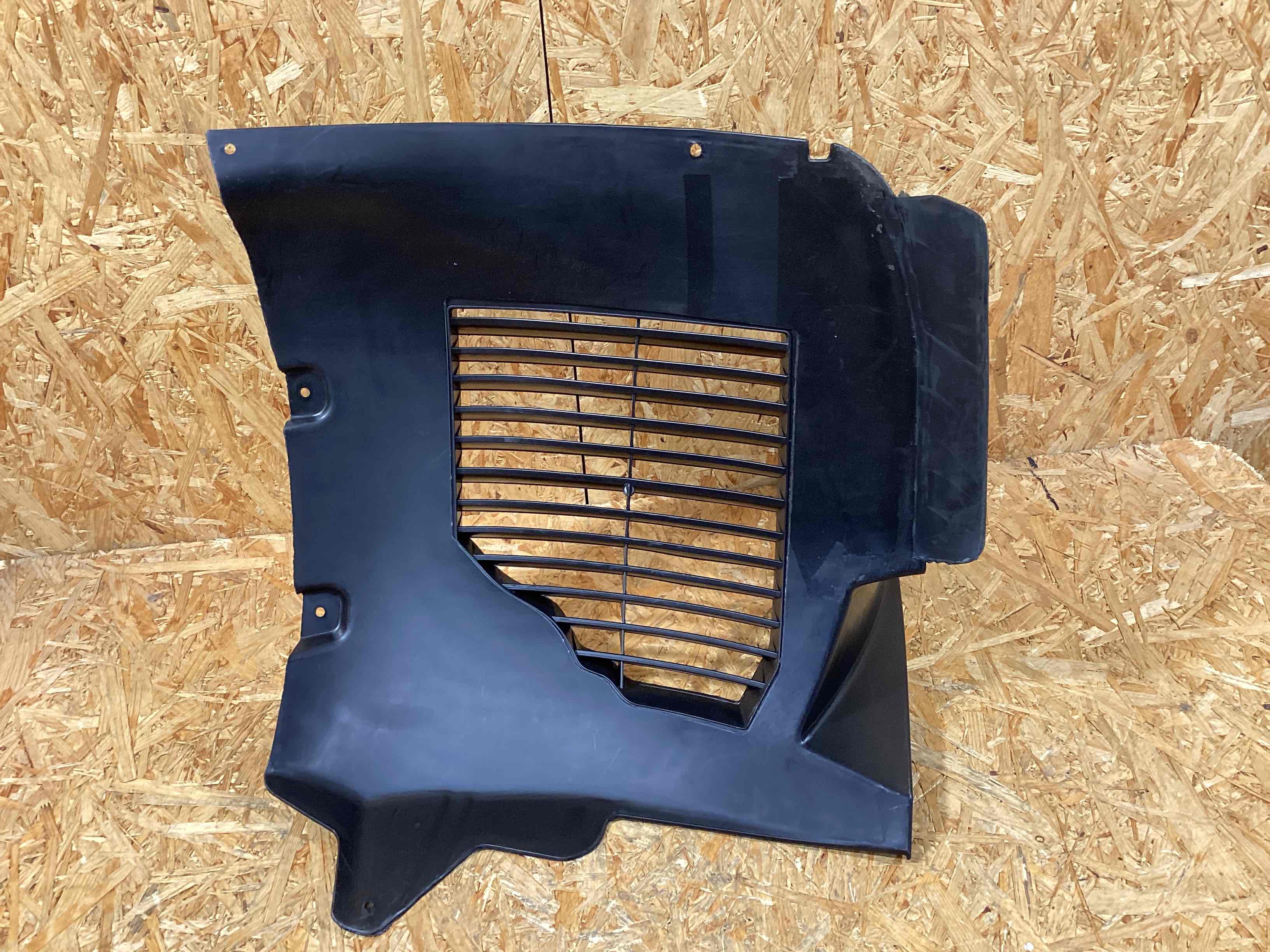 Защита арок передняя правая (подкрылок) Porsche Panamera 220825-123