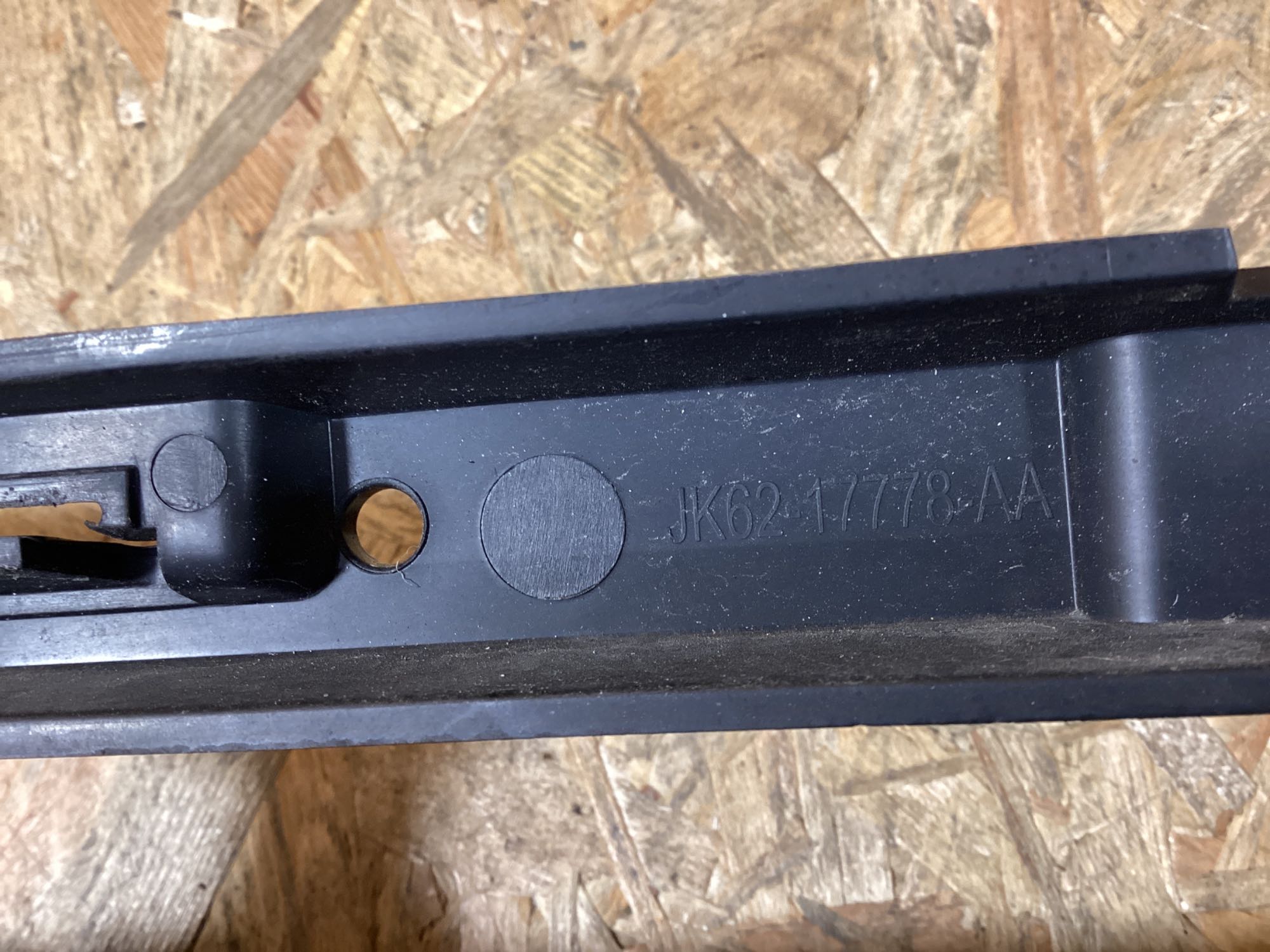 Заглушка, вставка (решітка) в бампер Land Rover Range Rover Sport L494 221026-118