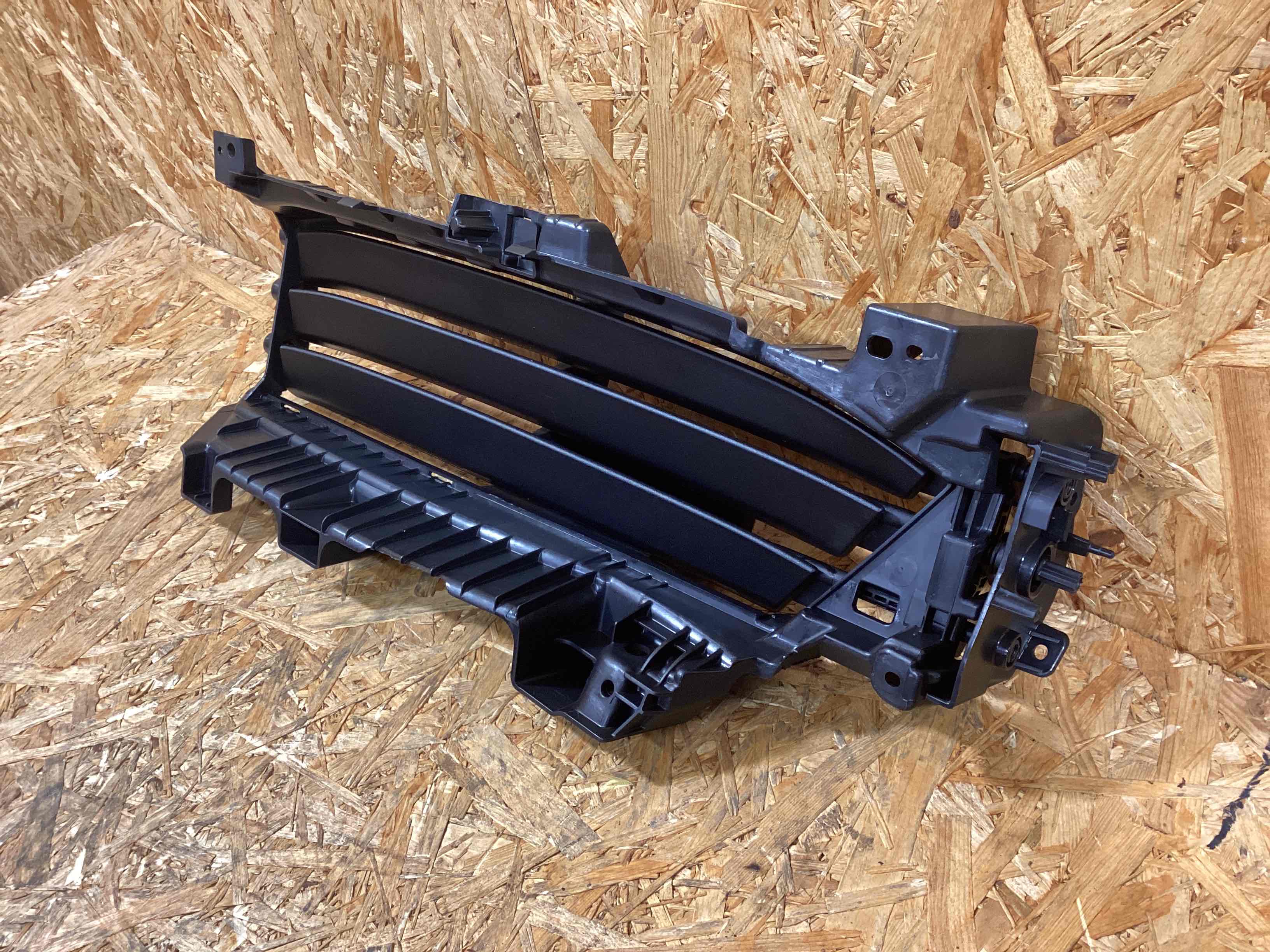 Жалюзи радиатора Porsche Macan 221225-101