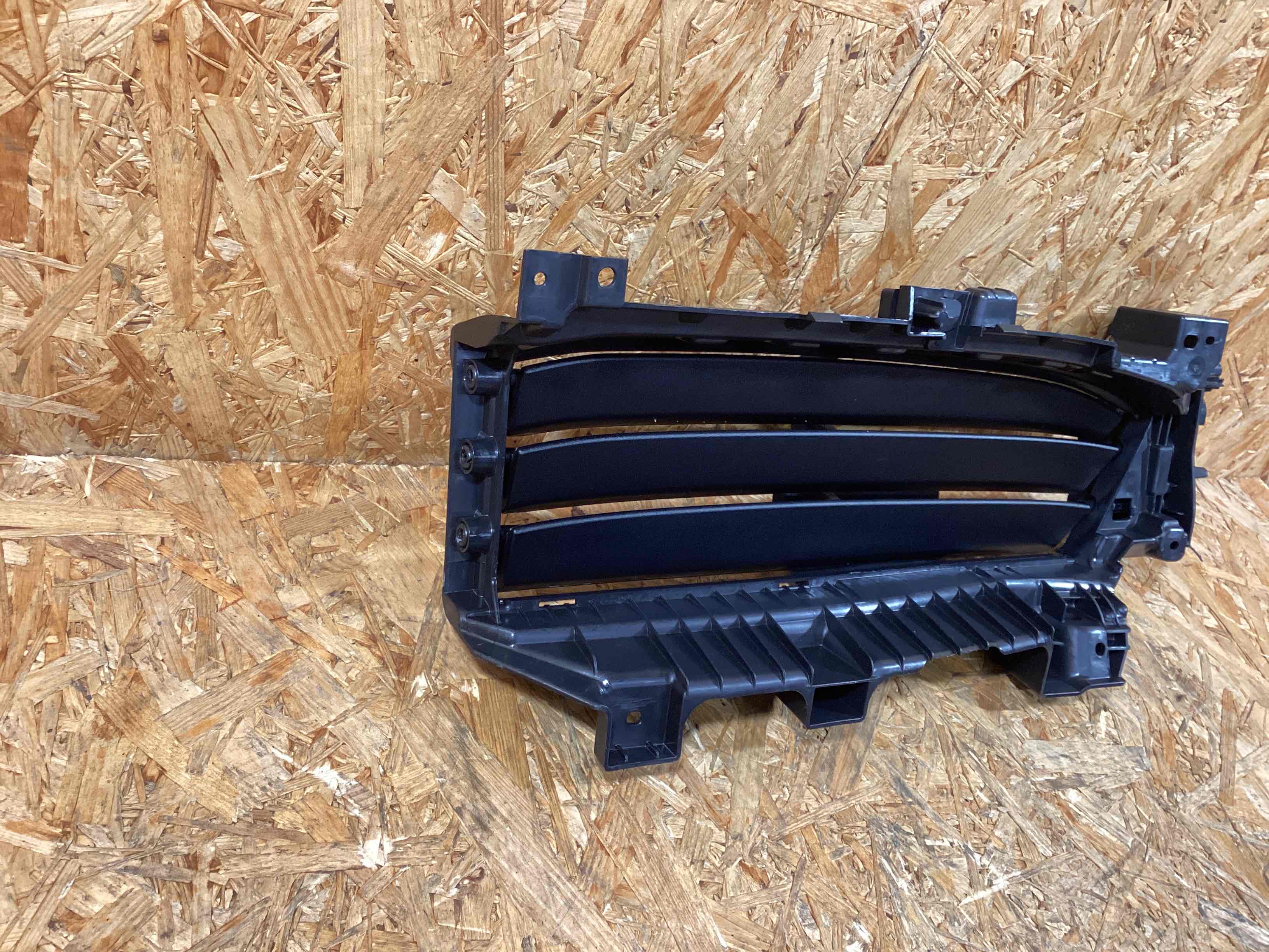 Жалюзи радиатора Porsche Macan 221225-103