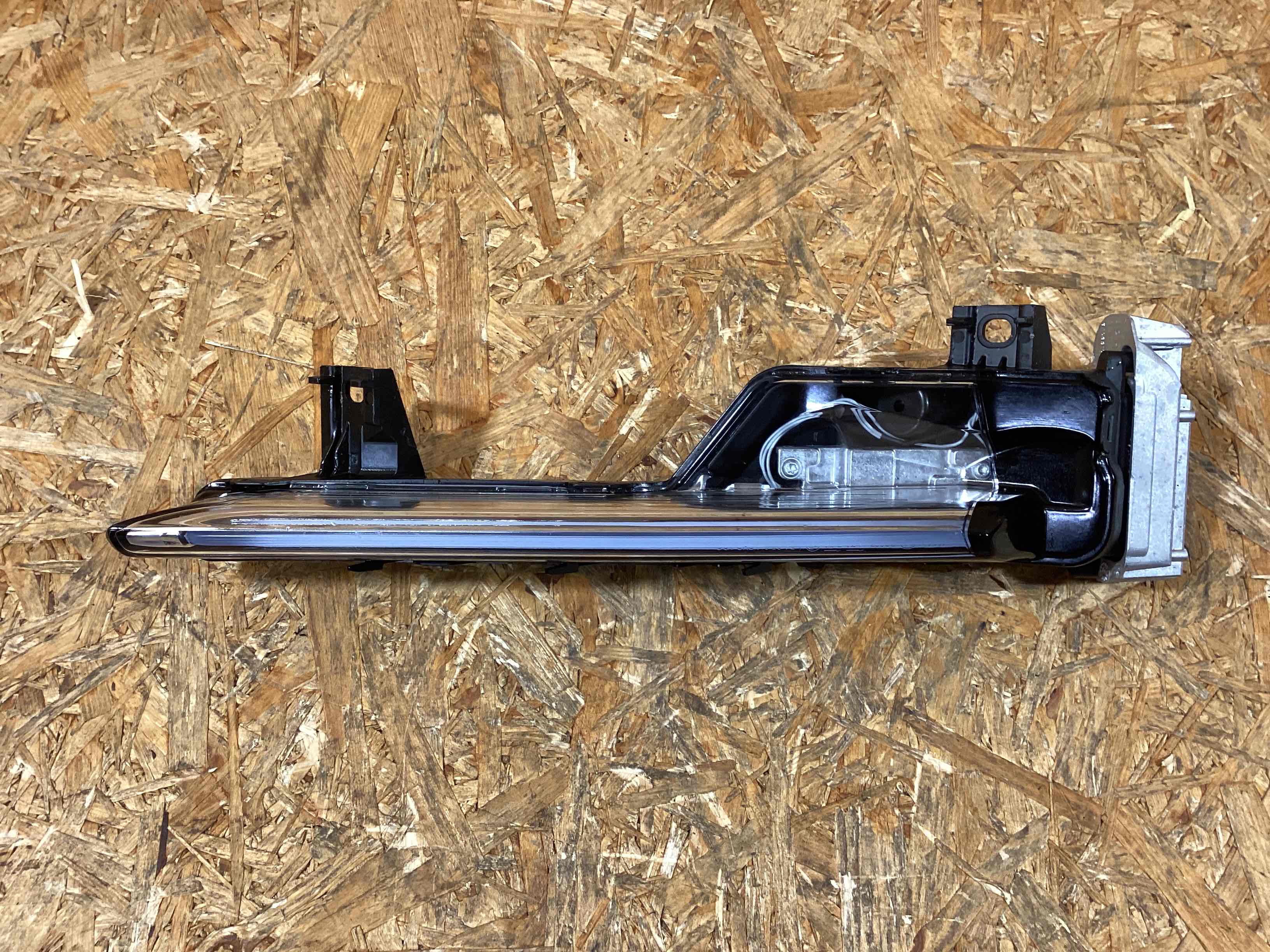 Фара противотуманная Porsche 911 221225-119