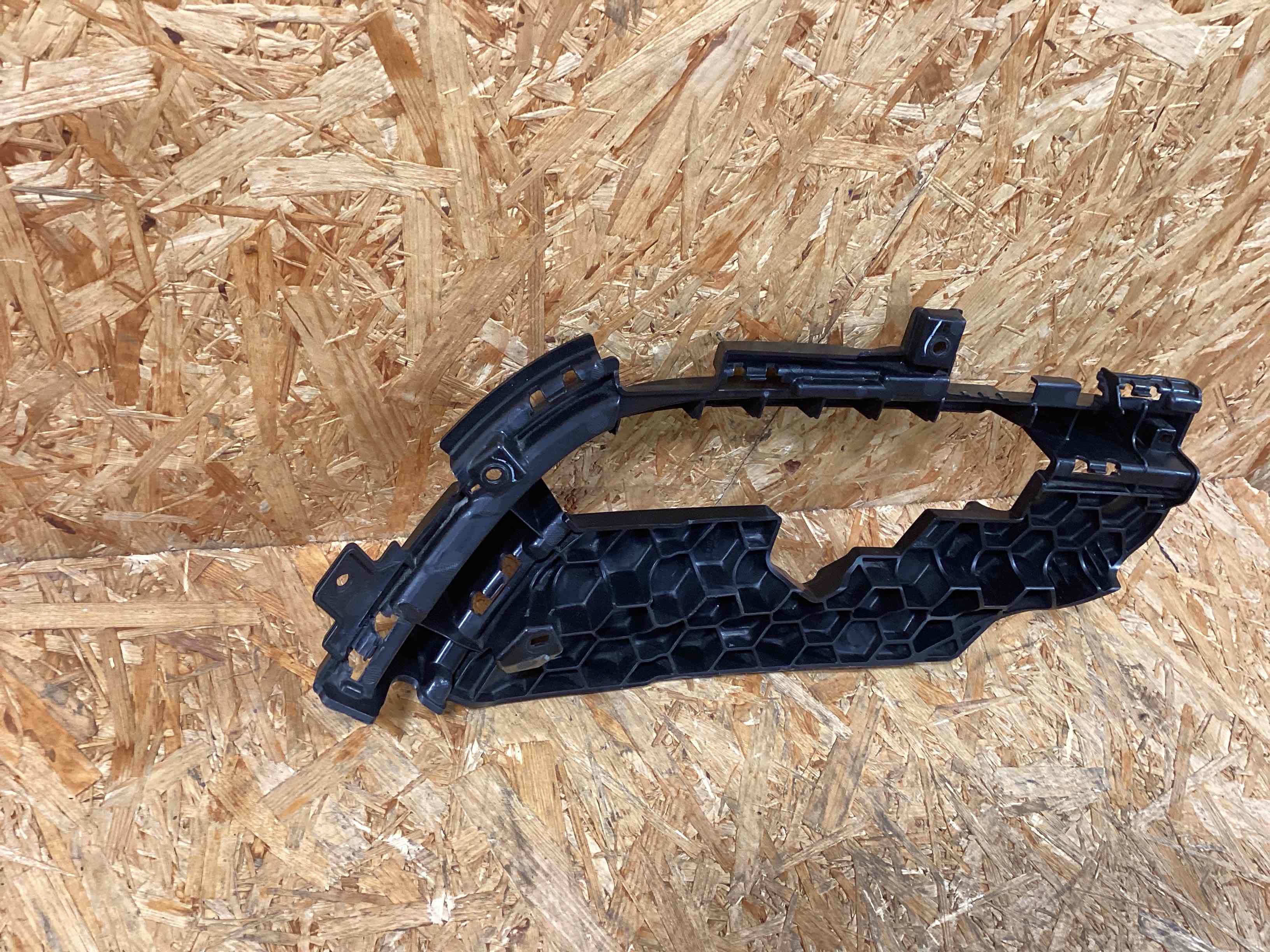 Крепление бампера Porsche Macan 221225-123