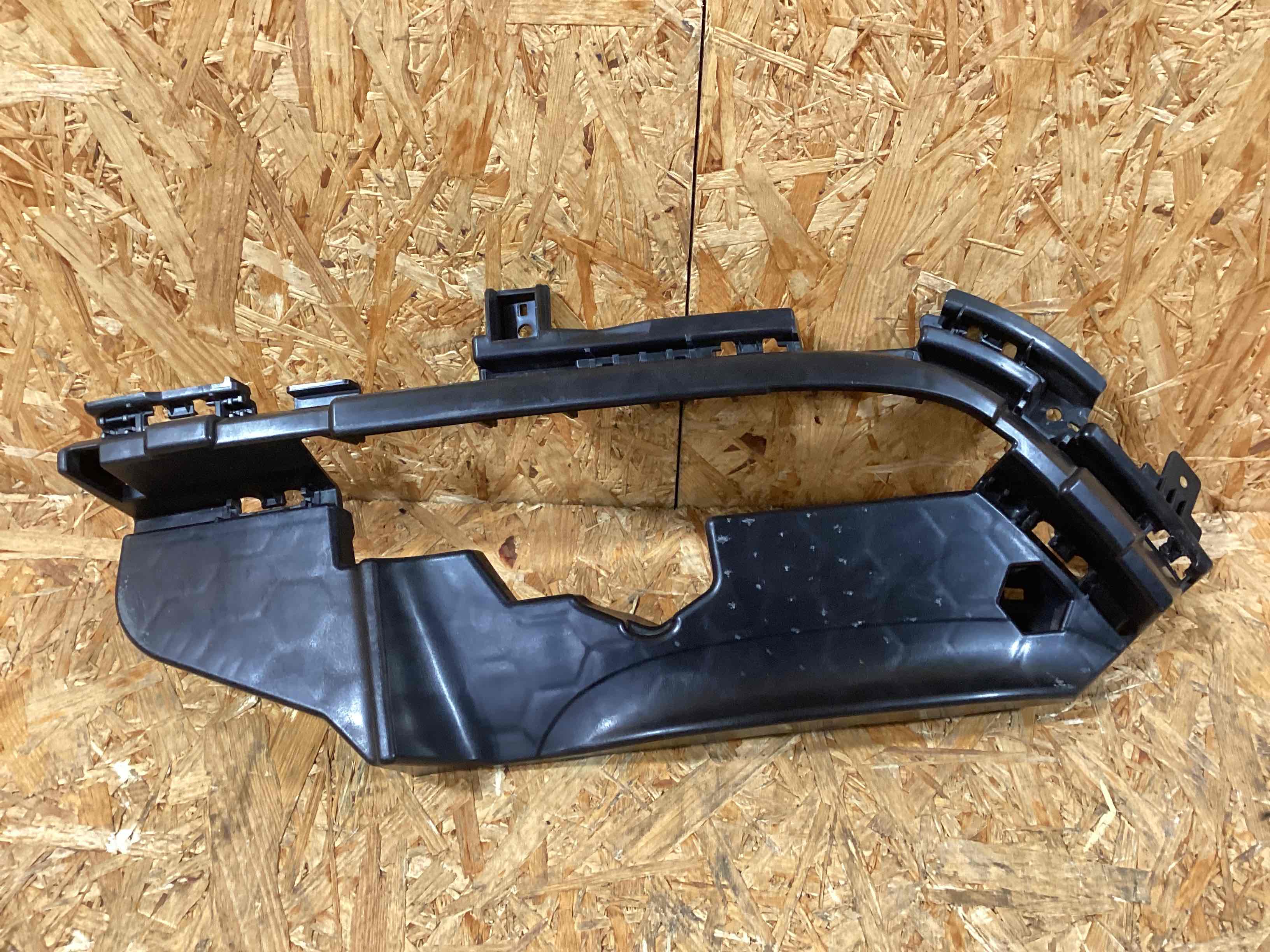 Крепление бампера Porsche Macan 221225-123