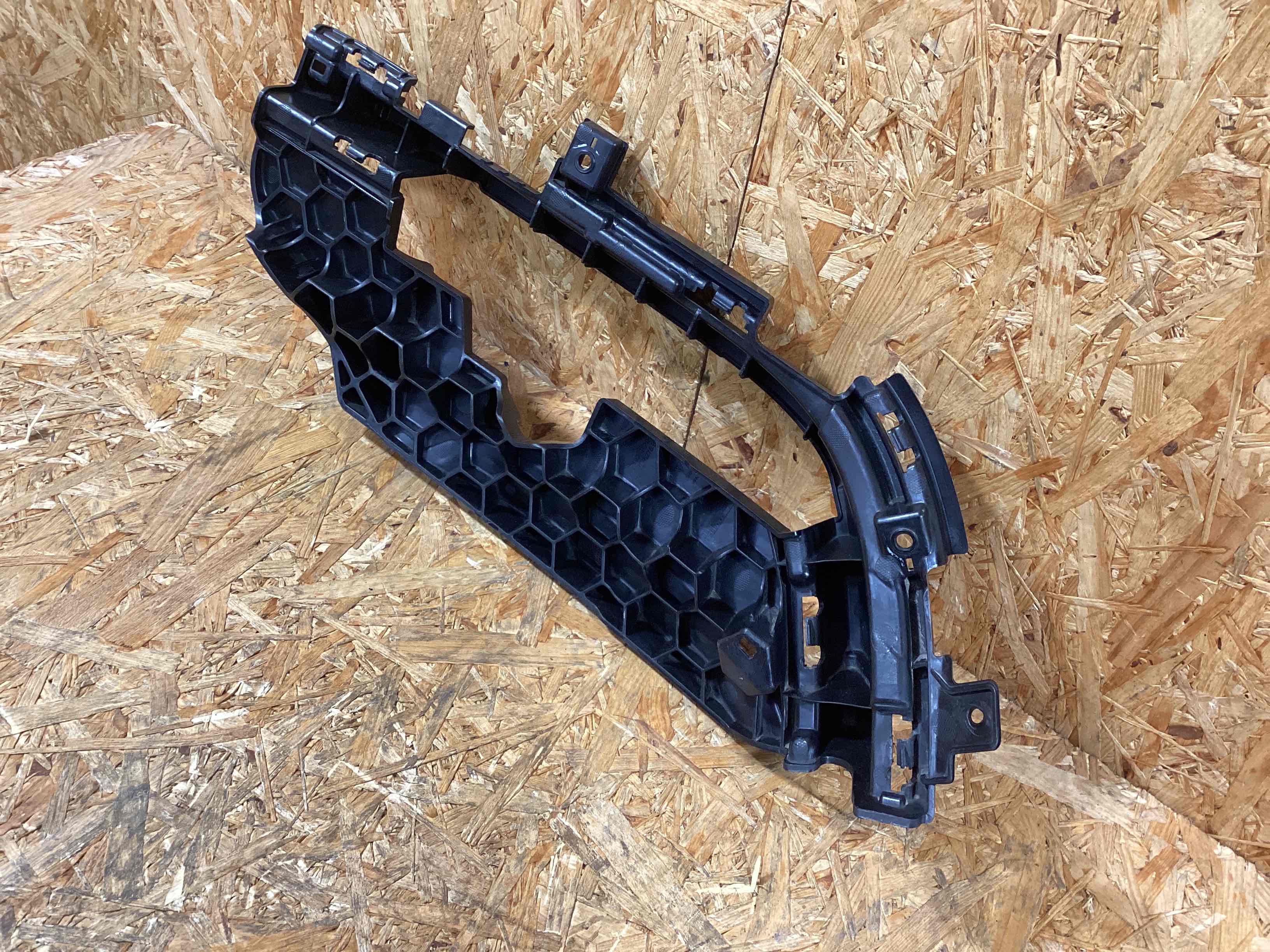 Крепление бампера Porsche Macan 221225-124