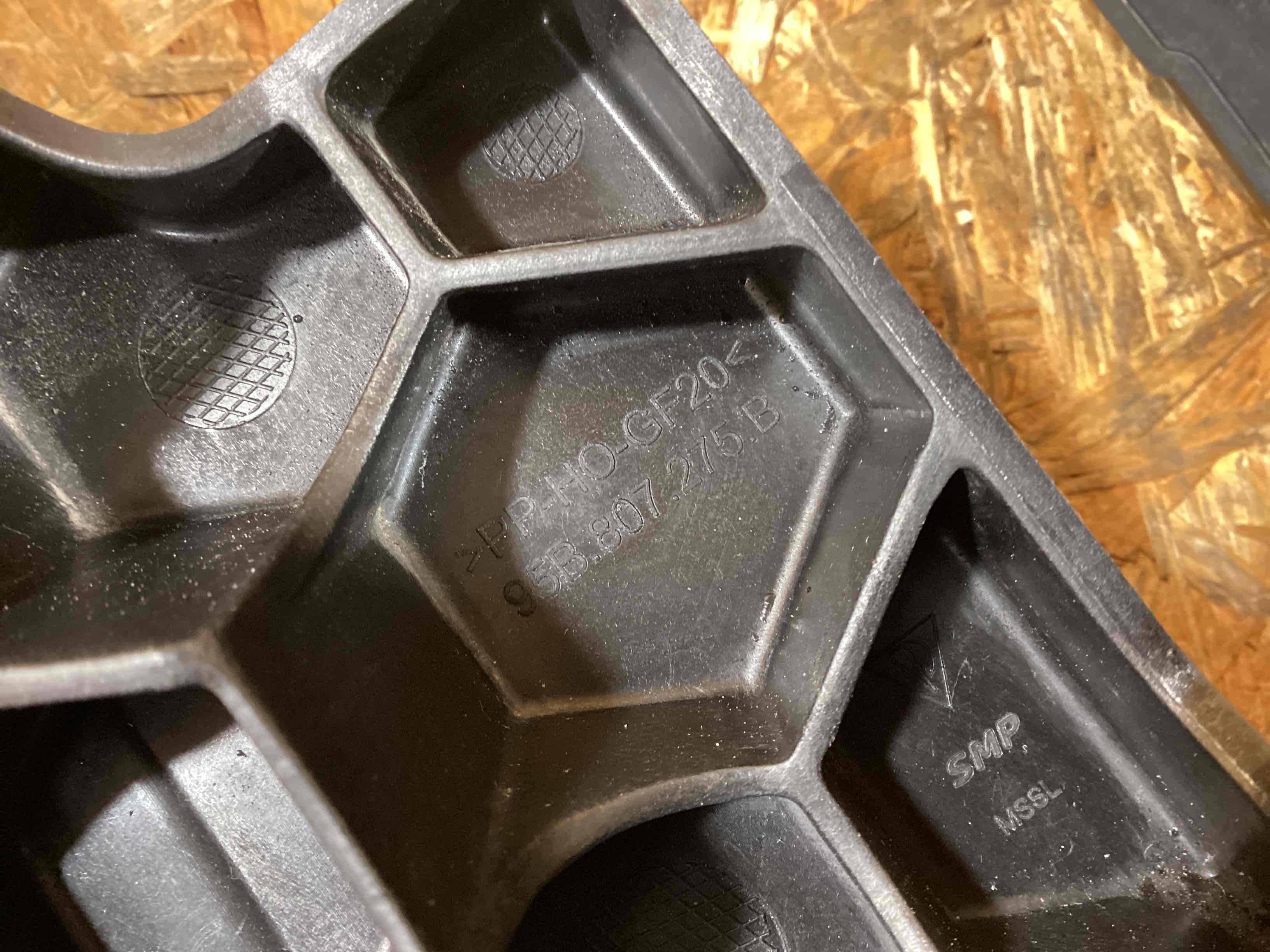 Крепление бампера Porsche Macan 221225-124