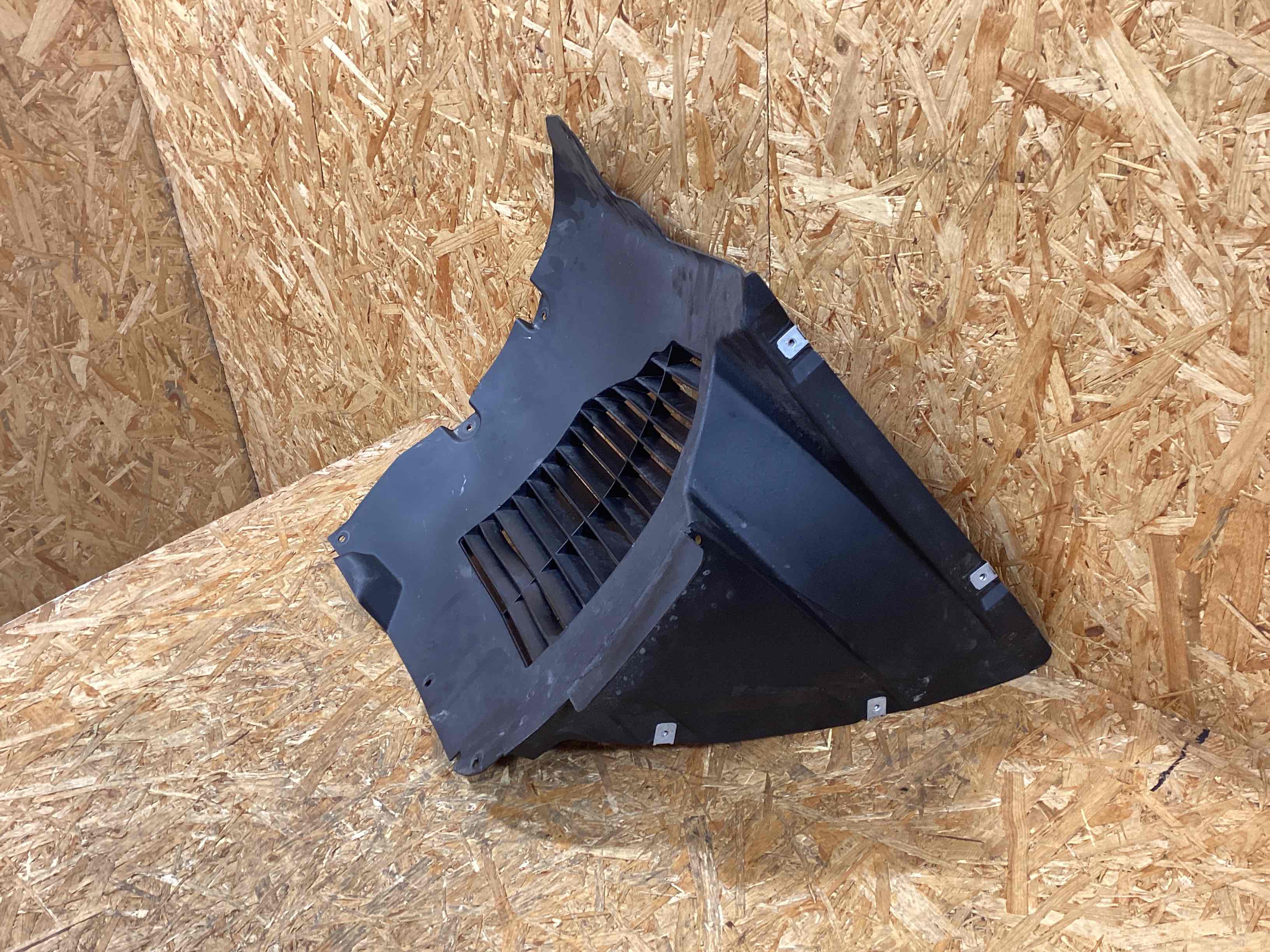 Защита арок передняя левая (подкрылок) Porsche Panamera 221225-128