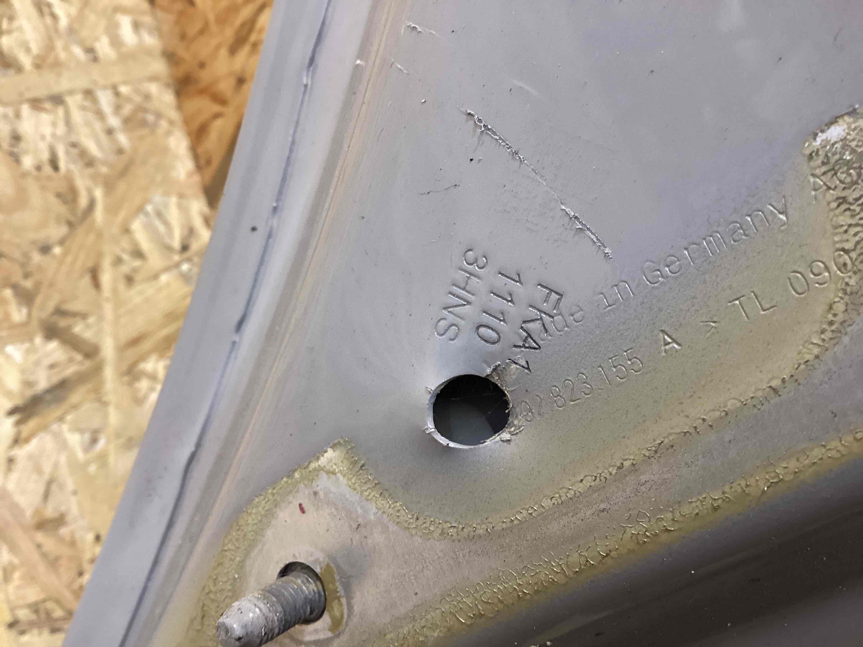 Капот Porsche 911 230126-102