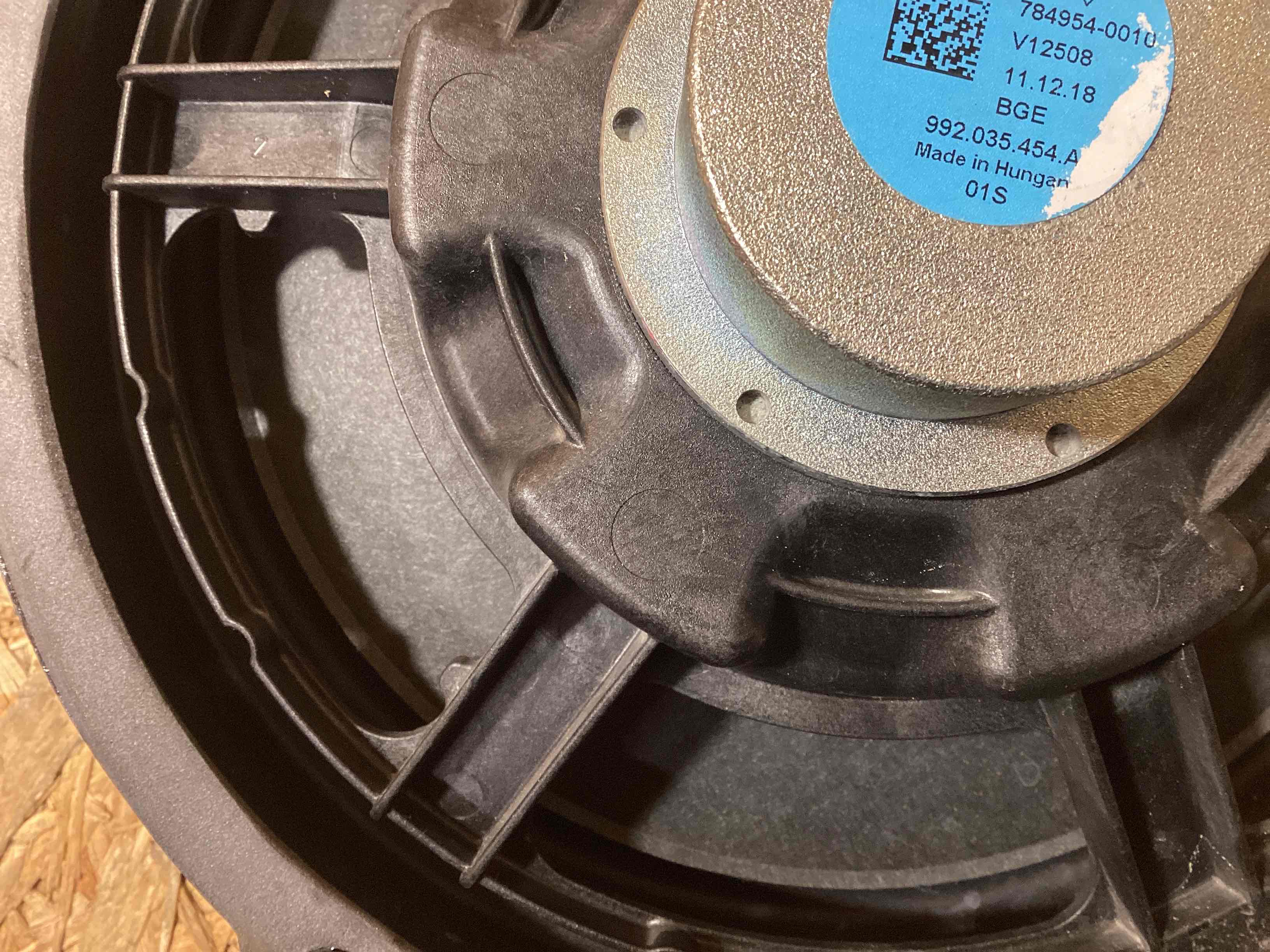 Динамик Porsche 911 230126-105