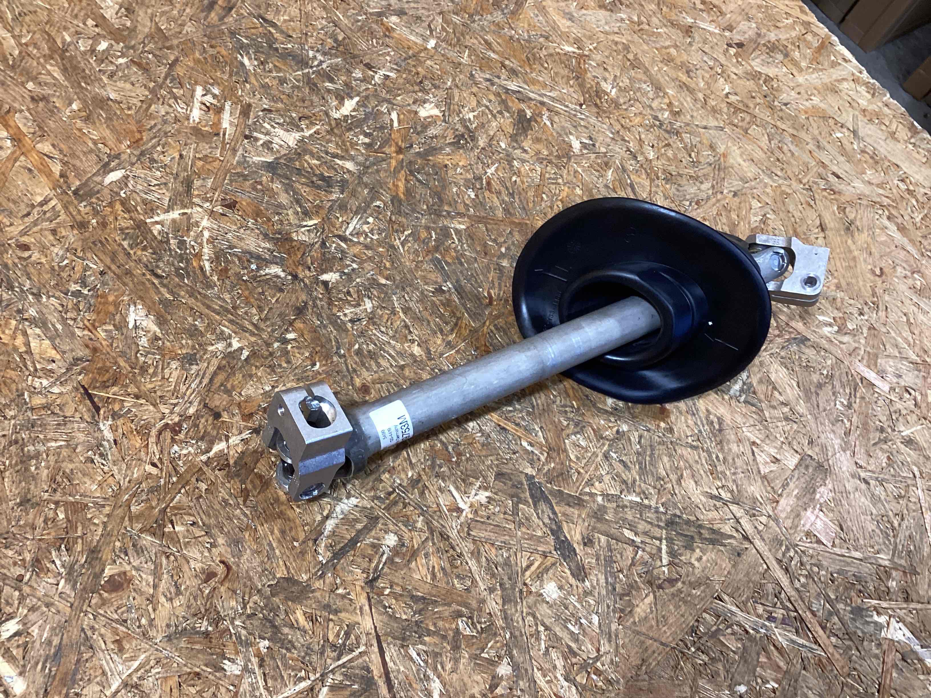 Рулевой кардан Porsche Macan 230226-101