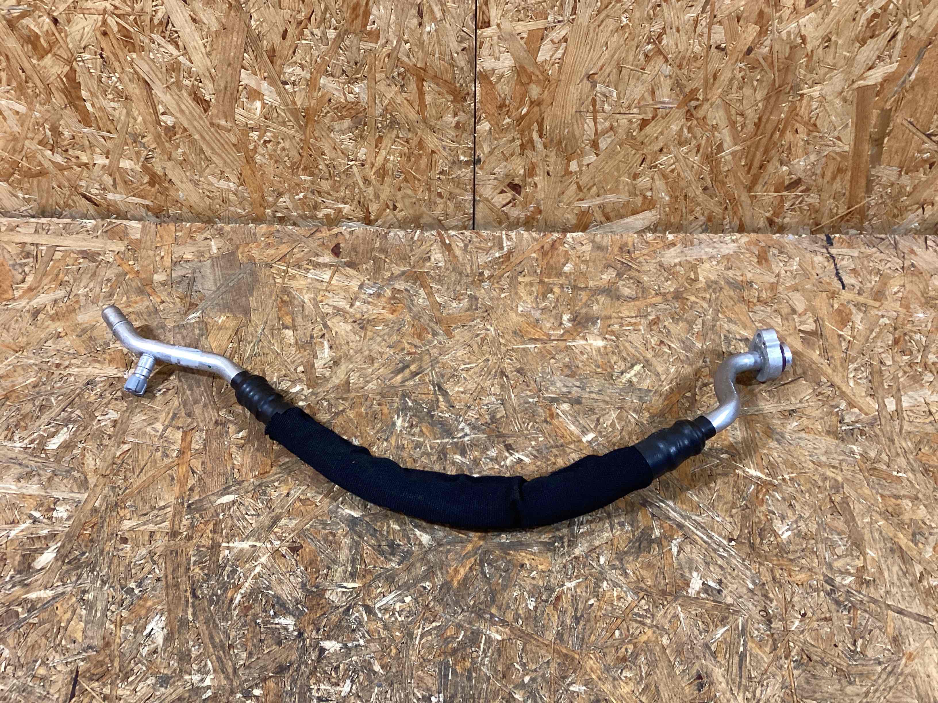 Патрубок Porsche Macan 230226-102