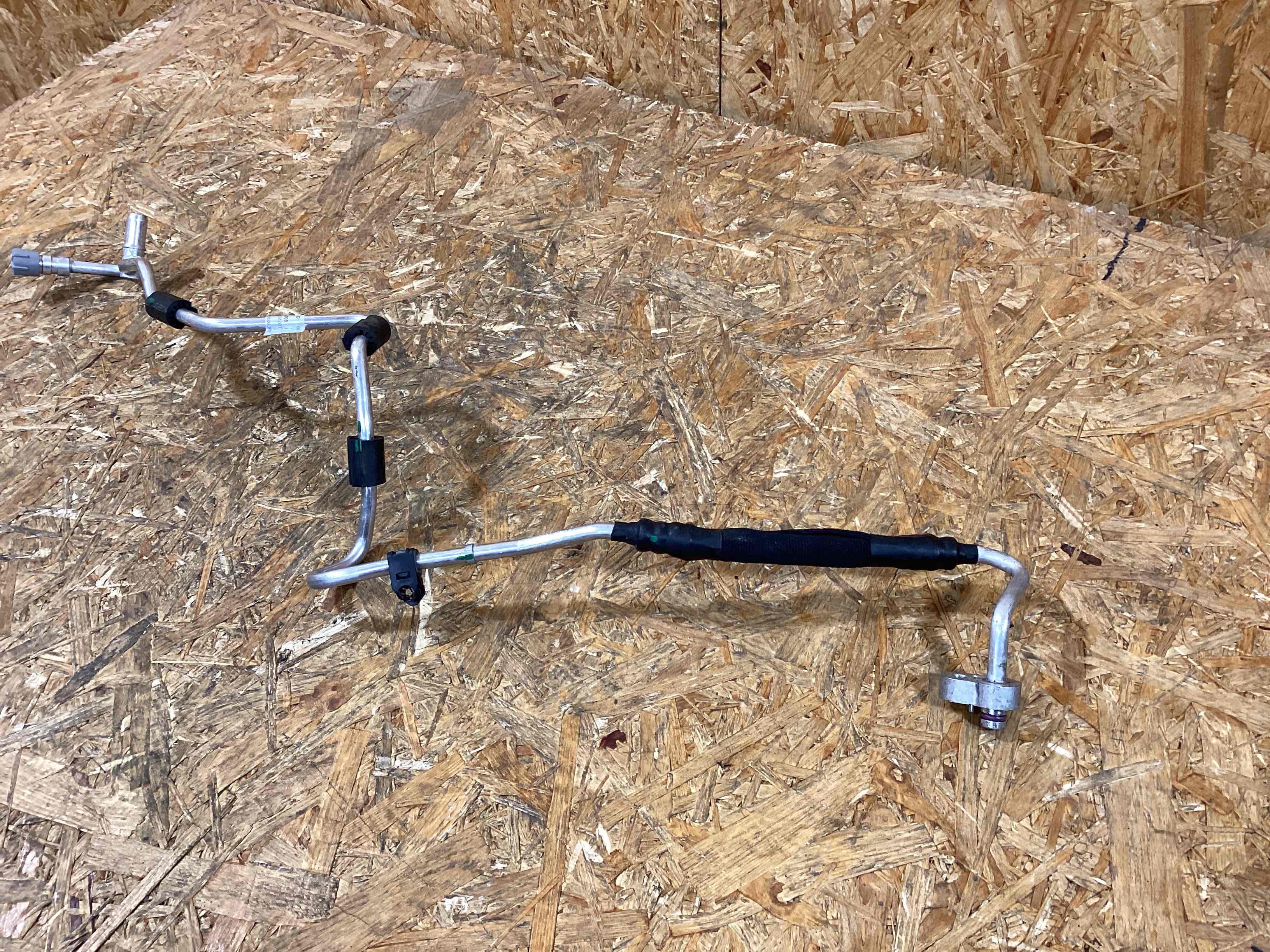 Патрубок Porsche Macan 230226-103