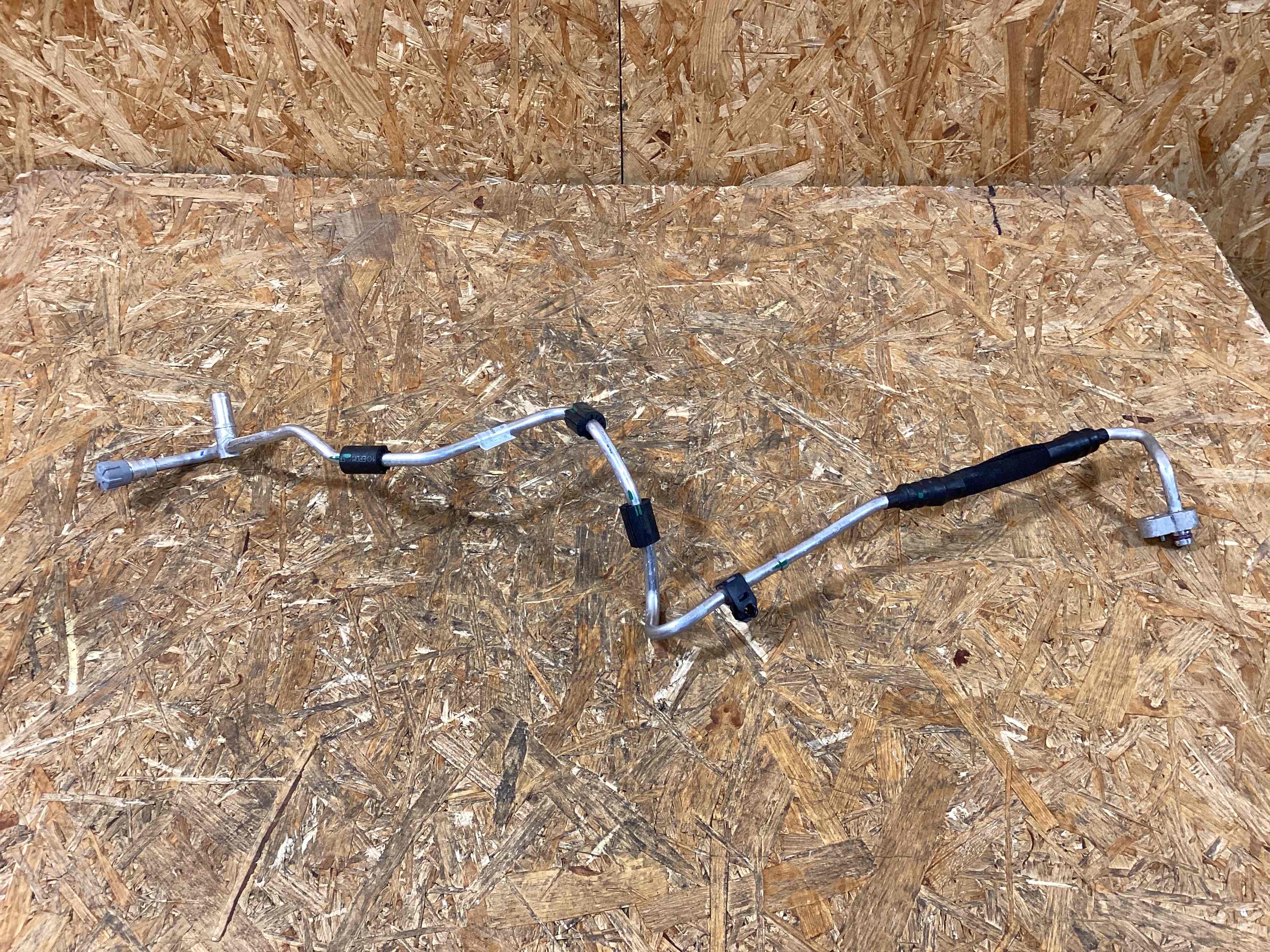 Патрубок Porsche Macan 230226-103