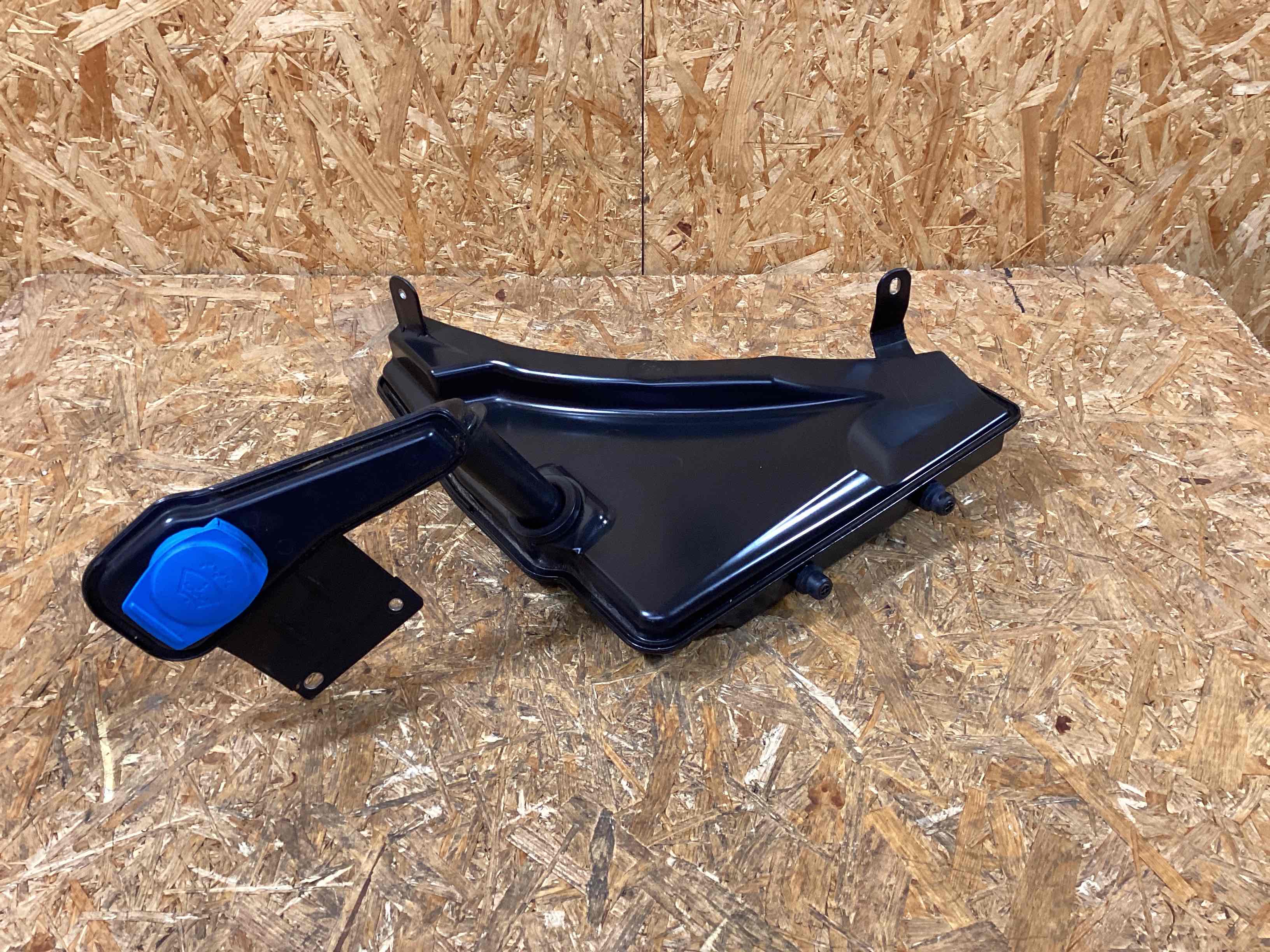 Бачок омывателя Porsche Macan 230226-106