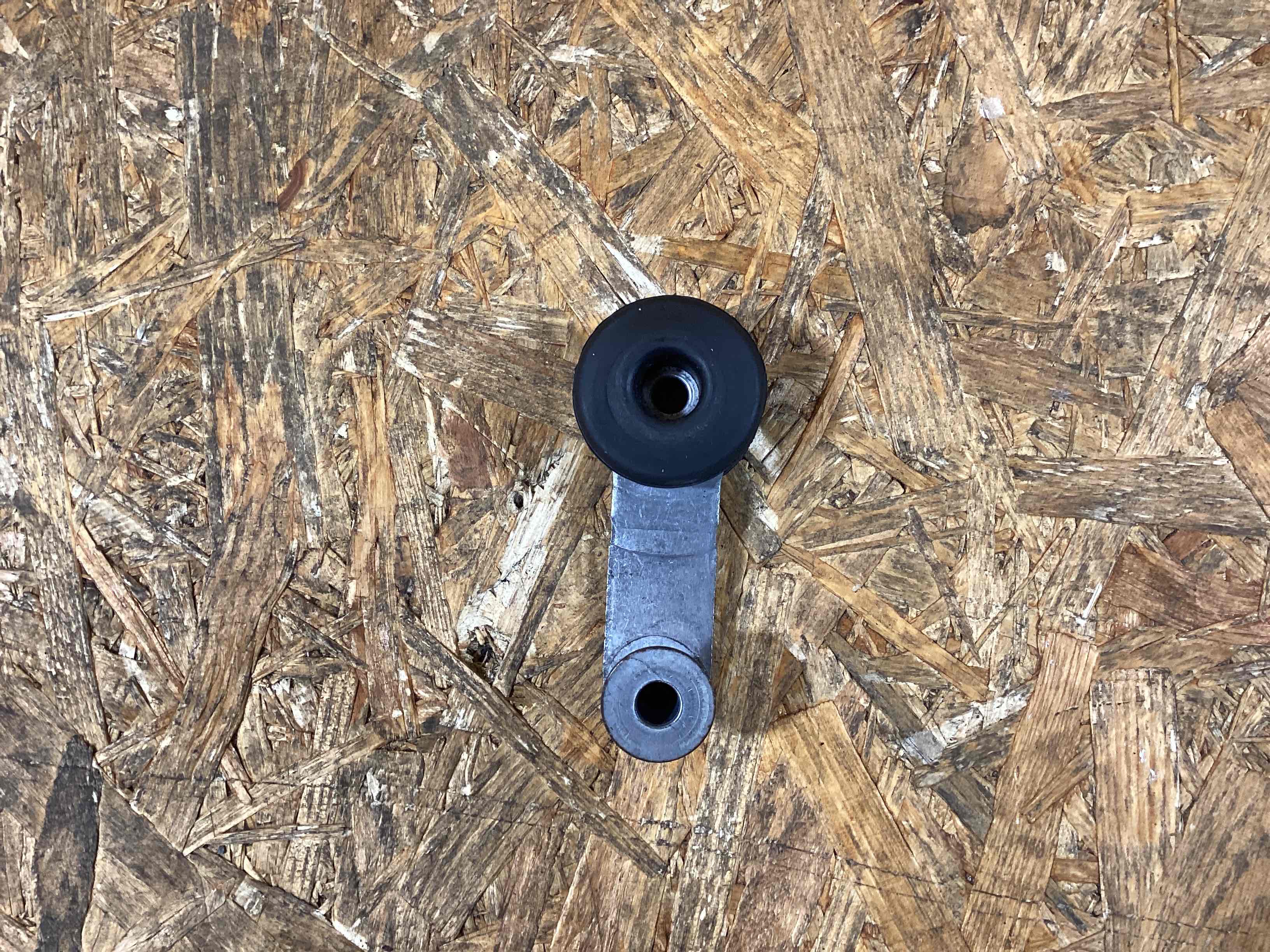 Крепление, кронштейн Porsche Macan 230226-109