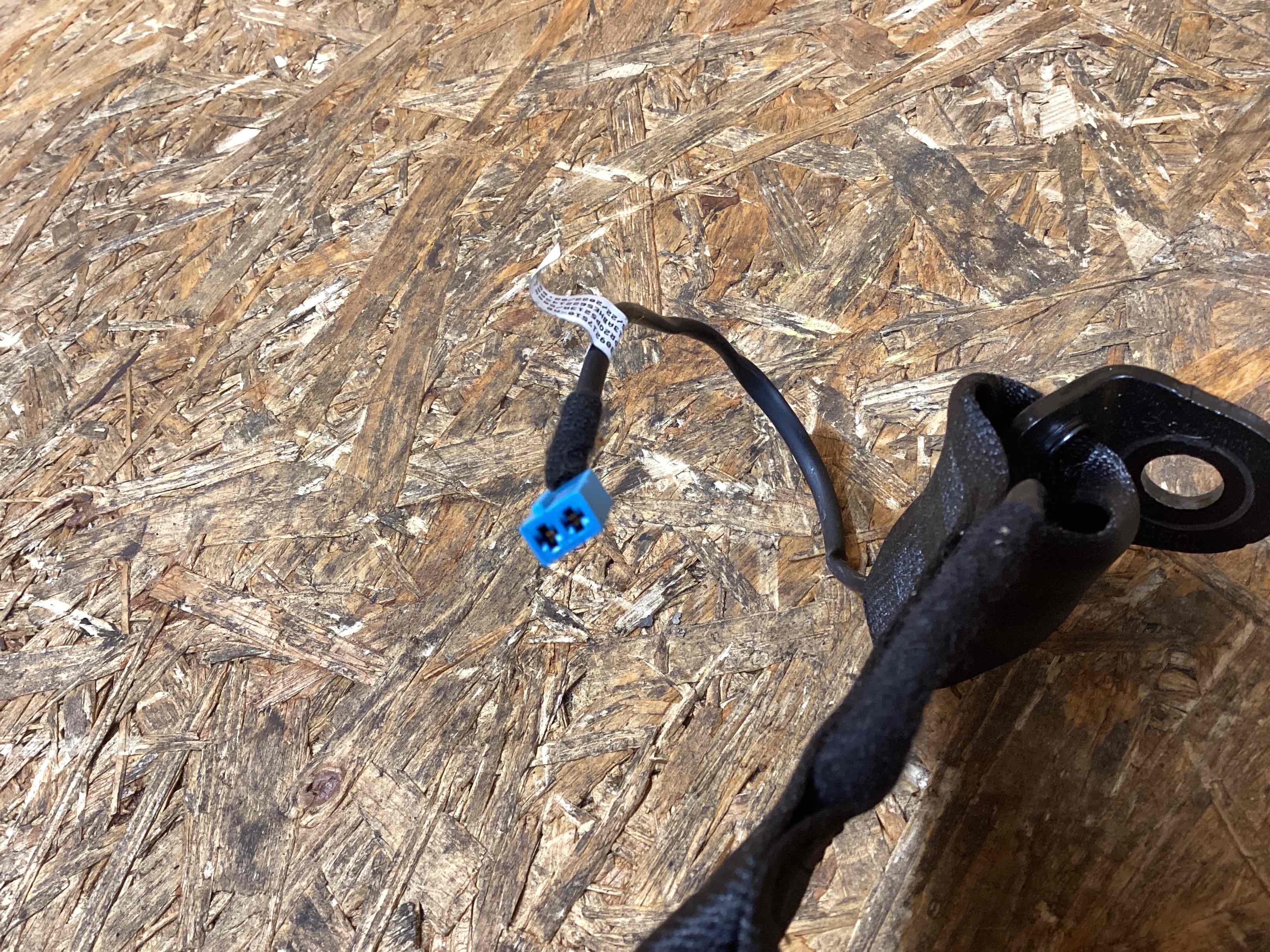 Ремень безопасности Porsche Macan 230226-110