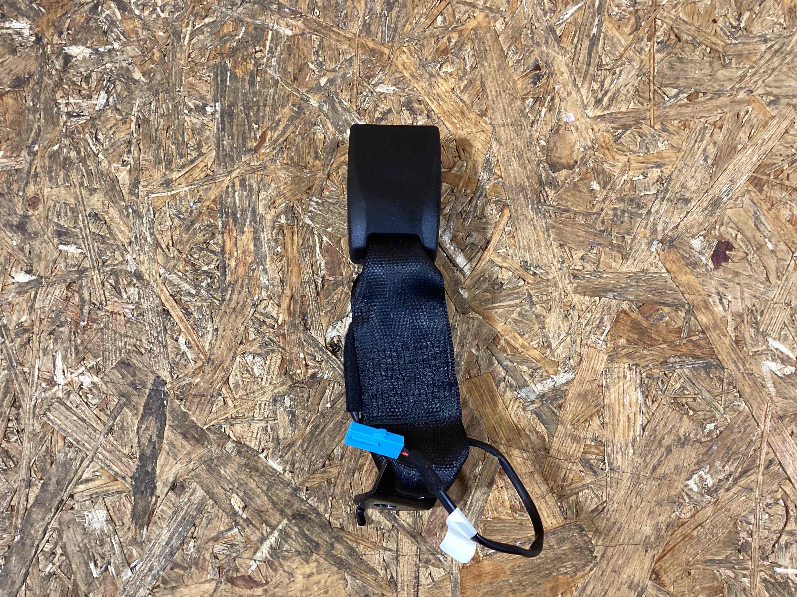 Ремень безопасности Porsche Macan 230226-110