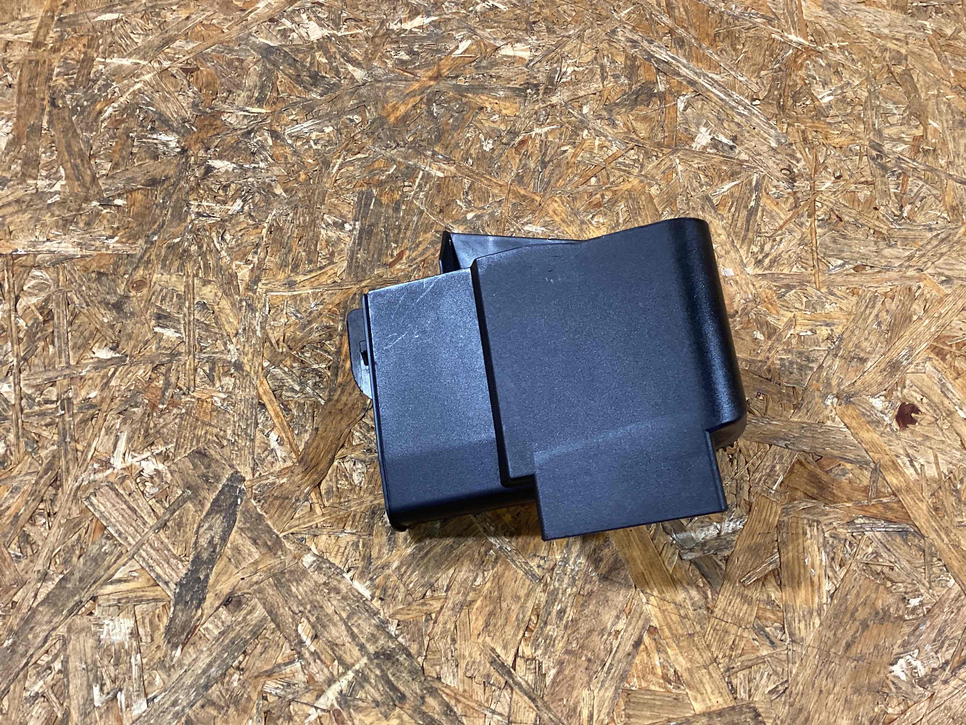 Аккумуляторная батарея, конвертор, проводка, крепление и др. Porsche Macan 230226-114